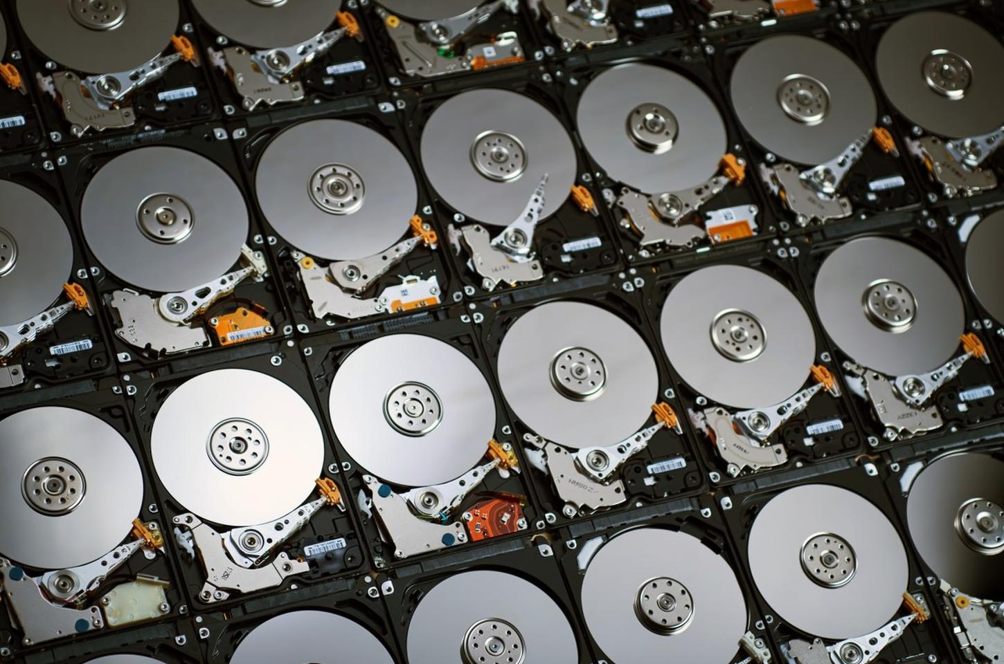 Pilhas de Dados: Como 30 TB de Malware se Comparariam à Torre Eiffel?