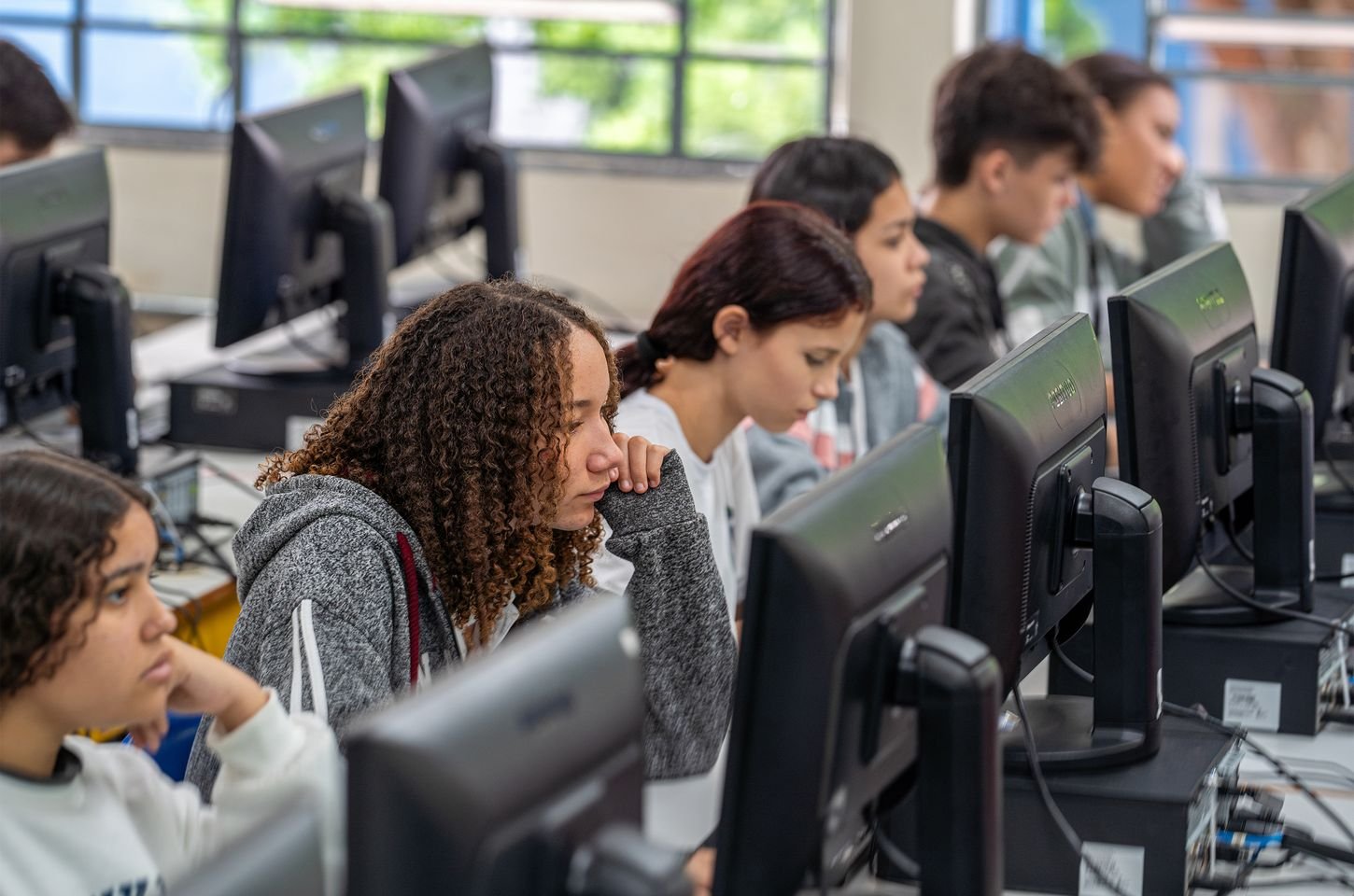 Plataformas digitais impulsionam desempenho de estudantes do Paraná