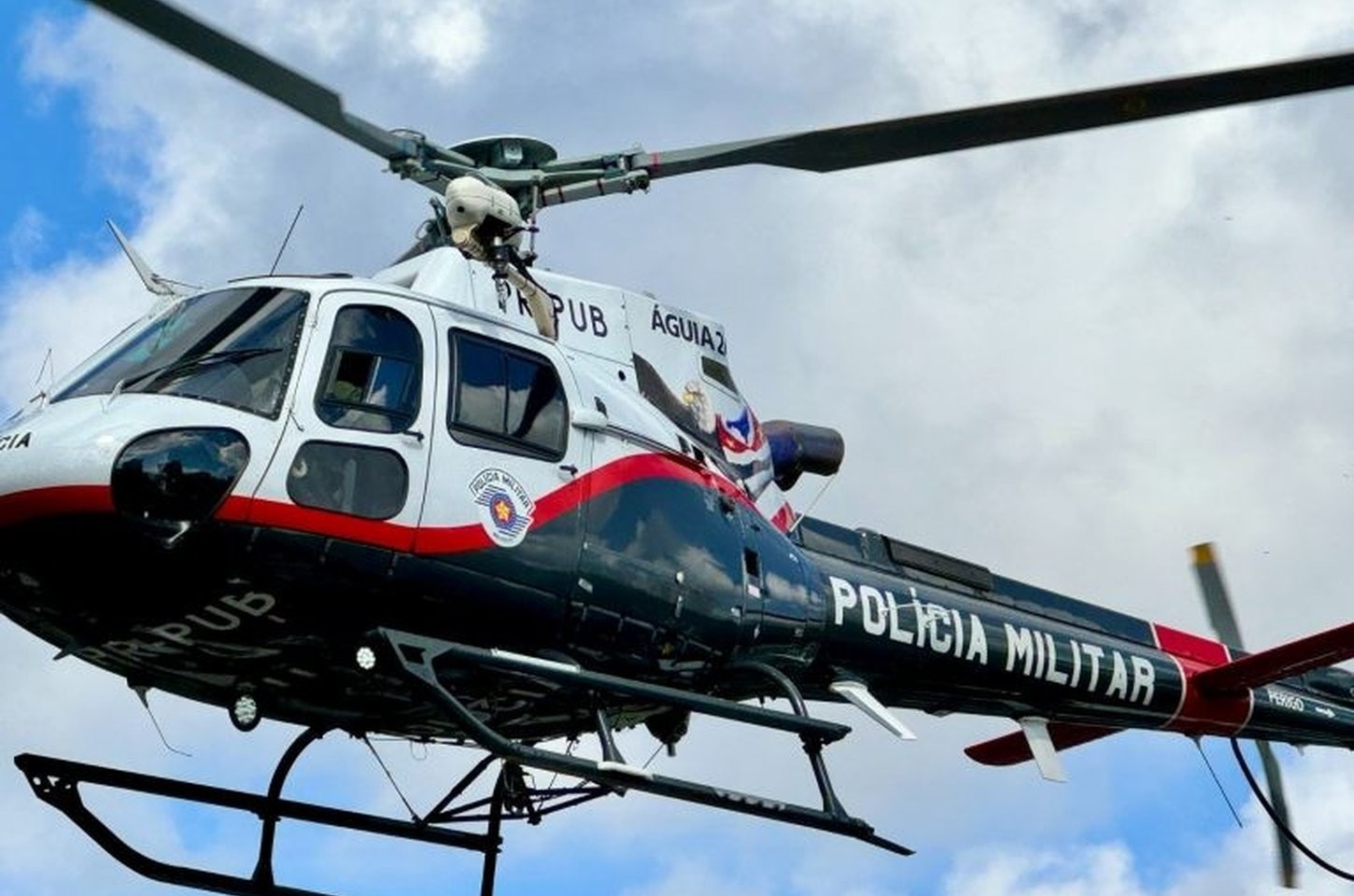 PM de SP intercepta avião com drogas e armas em Getulina; 6 são presos