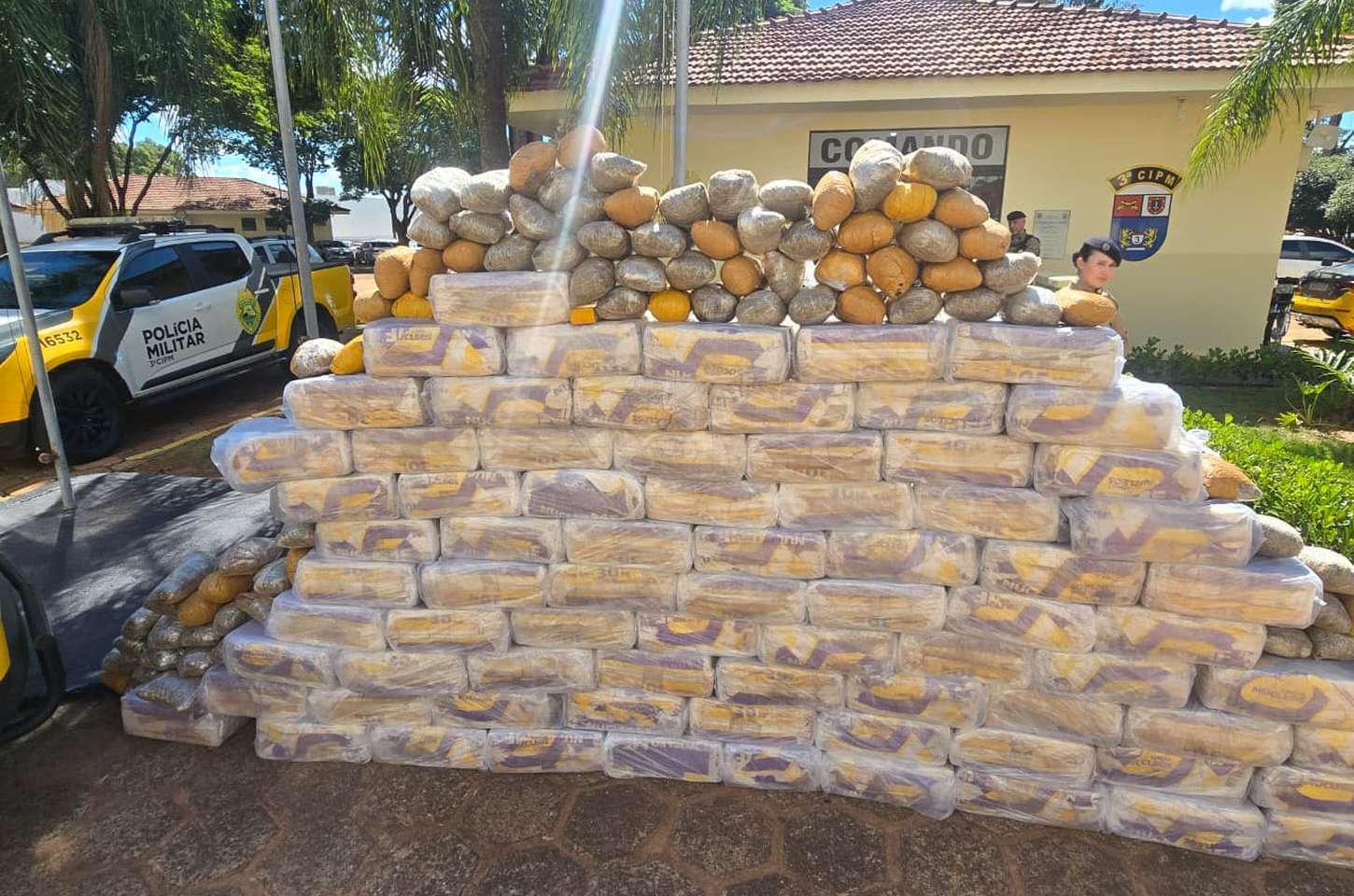 PMPR apreende mais de uma tonelada de maconha no noroeste do Paraná