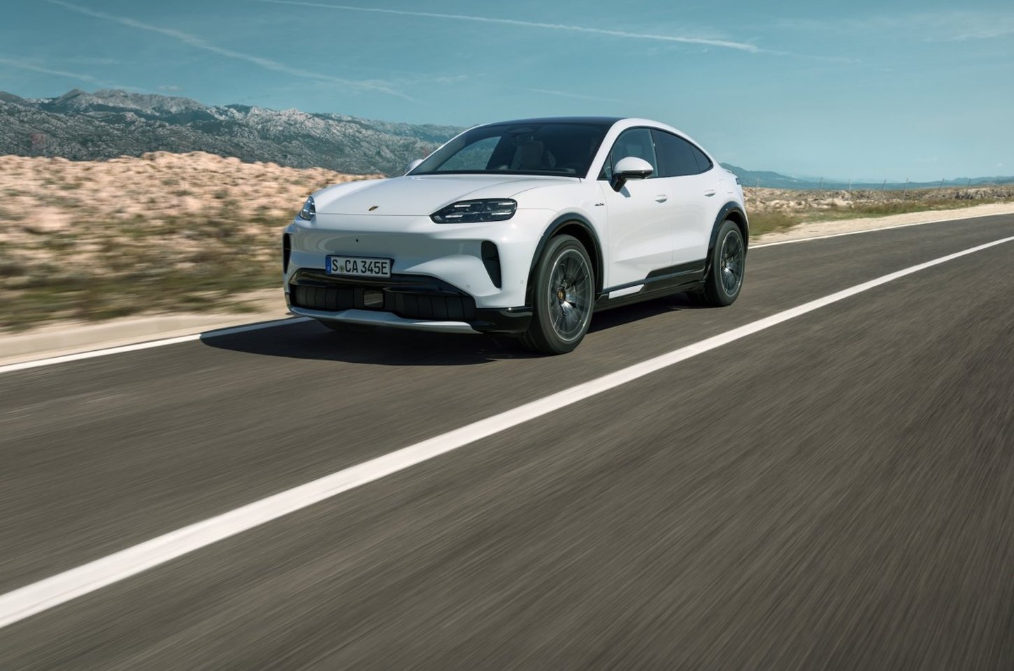 Porsche lançará Cayenne Coupé elétrico no final do verão
