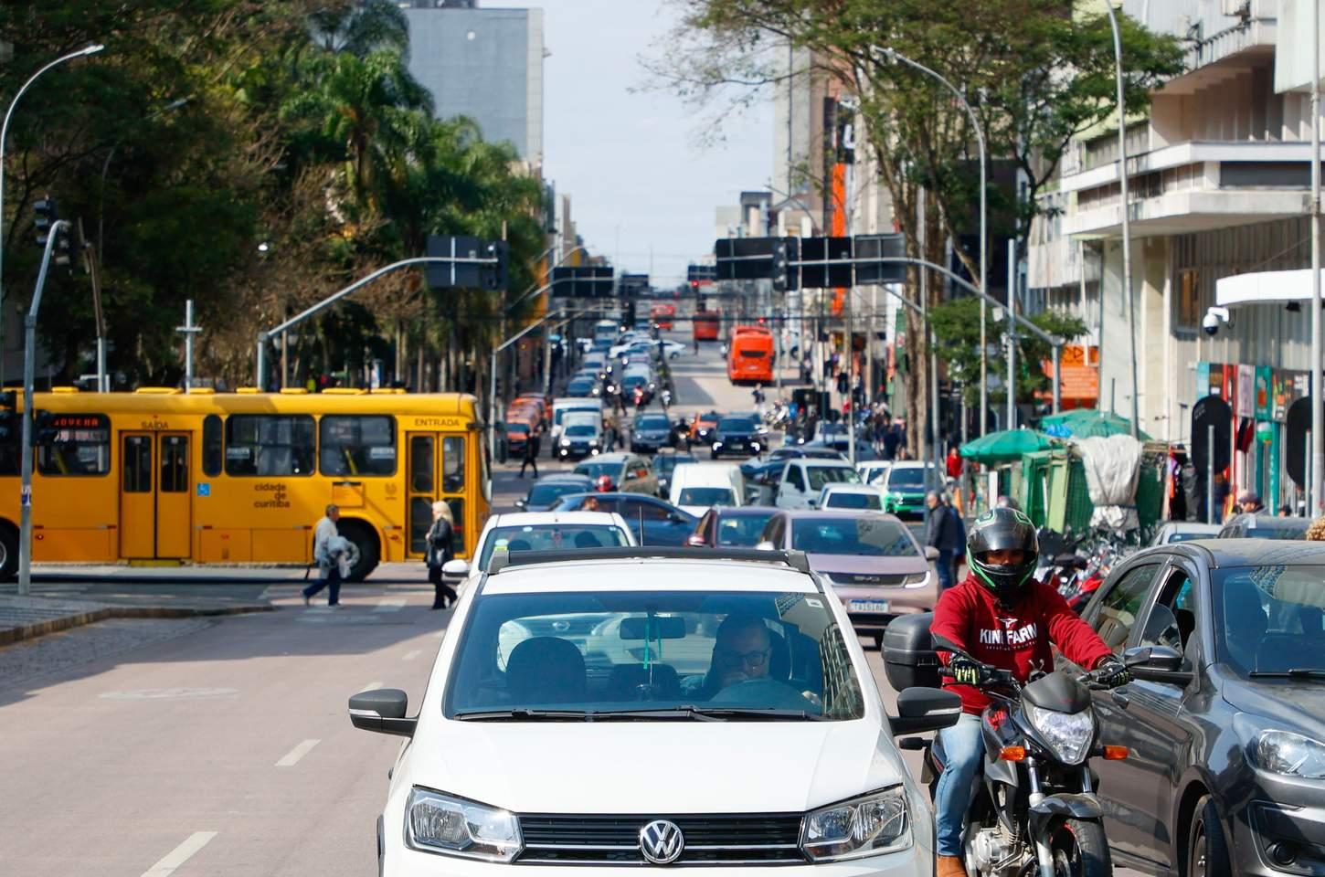 Prazo para segunda parcela do IPVA 2026 termina para placas 3 e 4 no Paraná