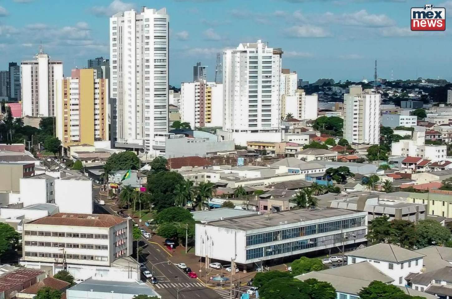 Prefeitura de Apucarana antecipa salários e valoriza servidores