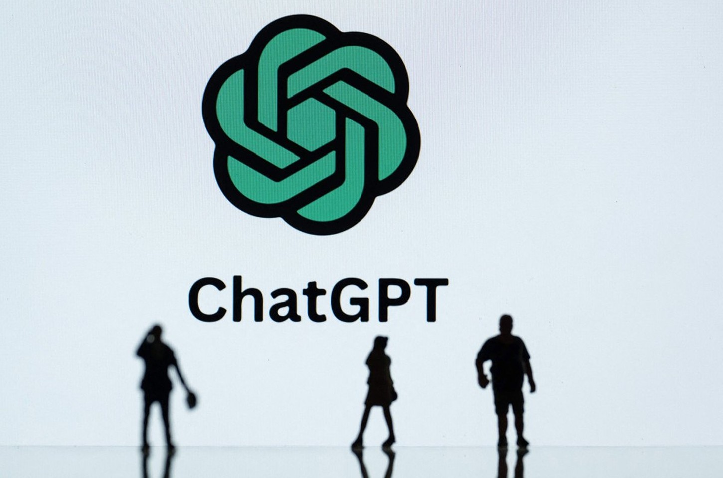 Processo contra OpenAI: ChatGPT acusado de acelerar perseguição e psicose induzida