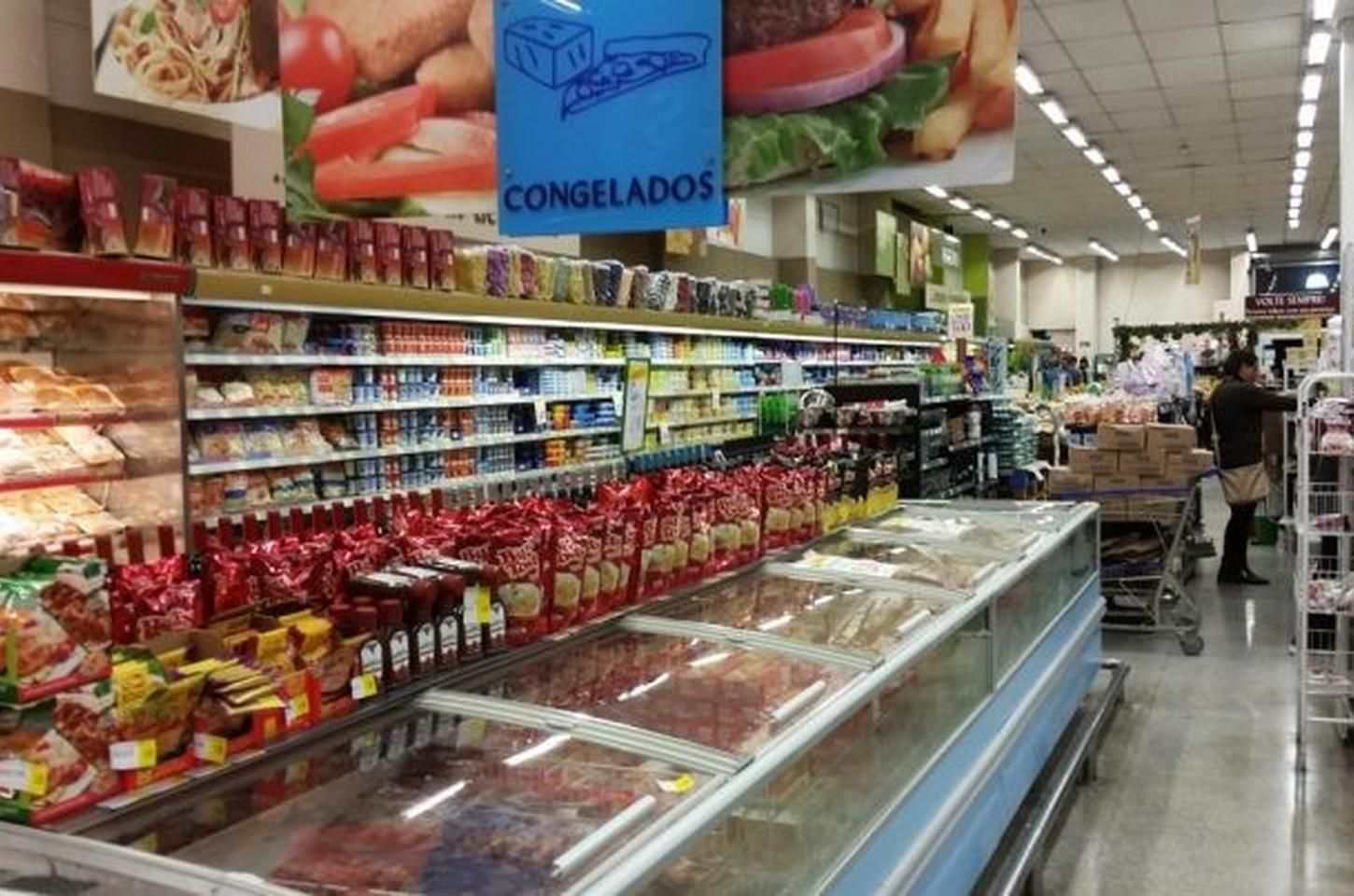 Procon-SP alerta: preços de Natal variam até 169% entre mercados