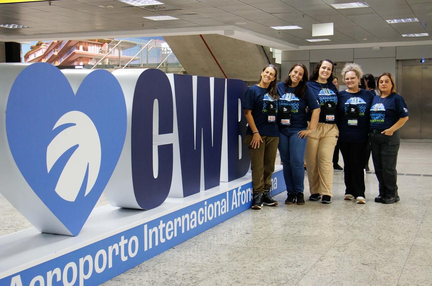Professores do Paraná embarcam para intercâmbio educacional no Canadá