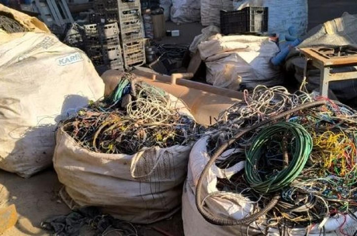 Quadrilha furta 300 kg de cabos de telefonia e é presa em flagrante em Ribeirão Preto