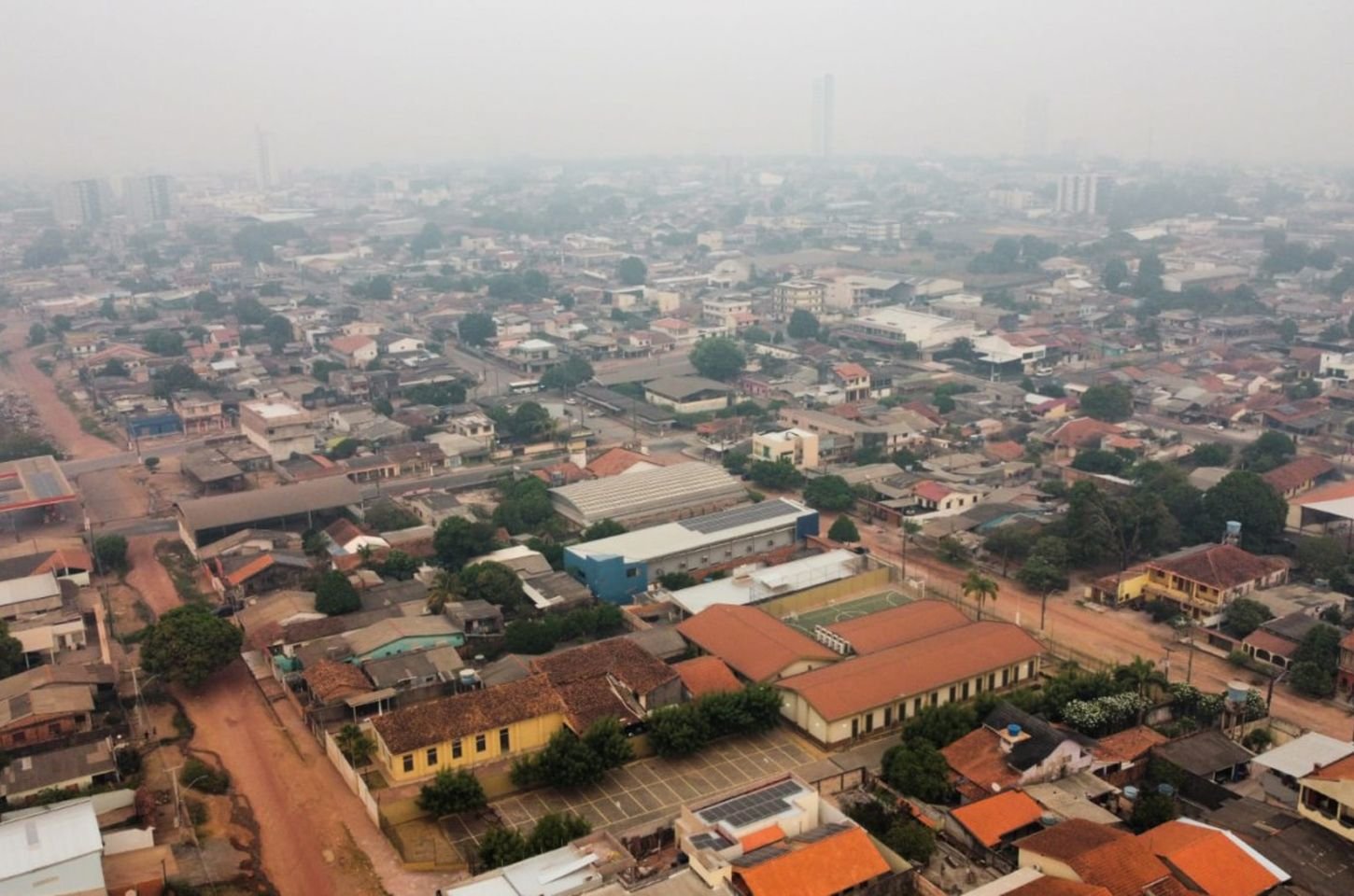 Queimadas caem no Brasil em janeiro, mas biomas específicos preocupam