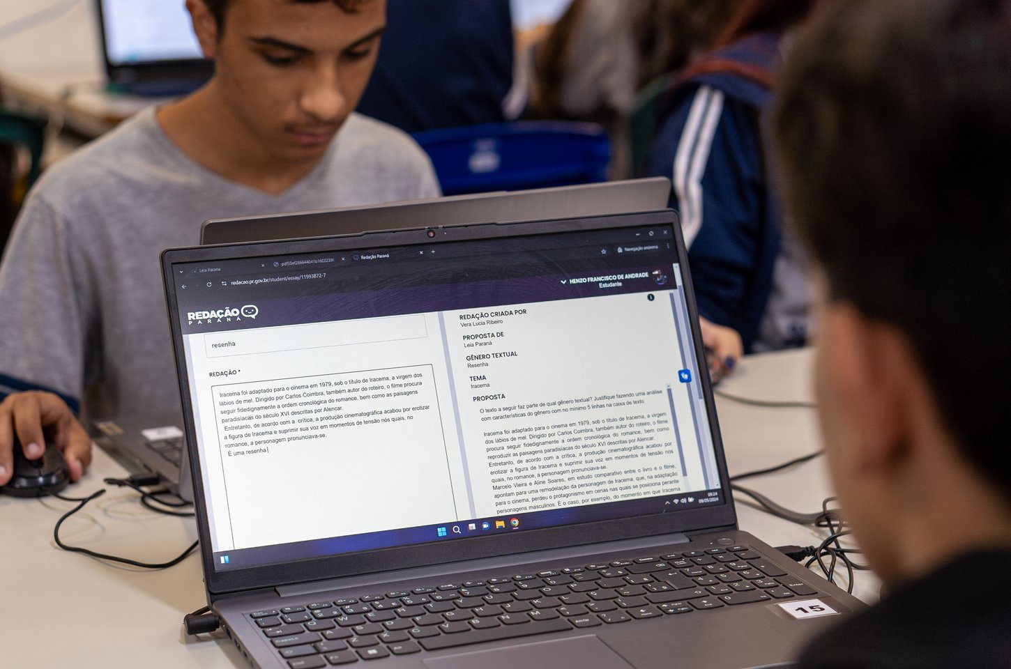 Redação Paraná amplia correção por inteligência artificial para novos gêneros textuais