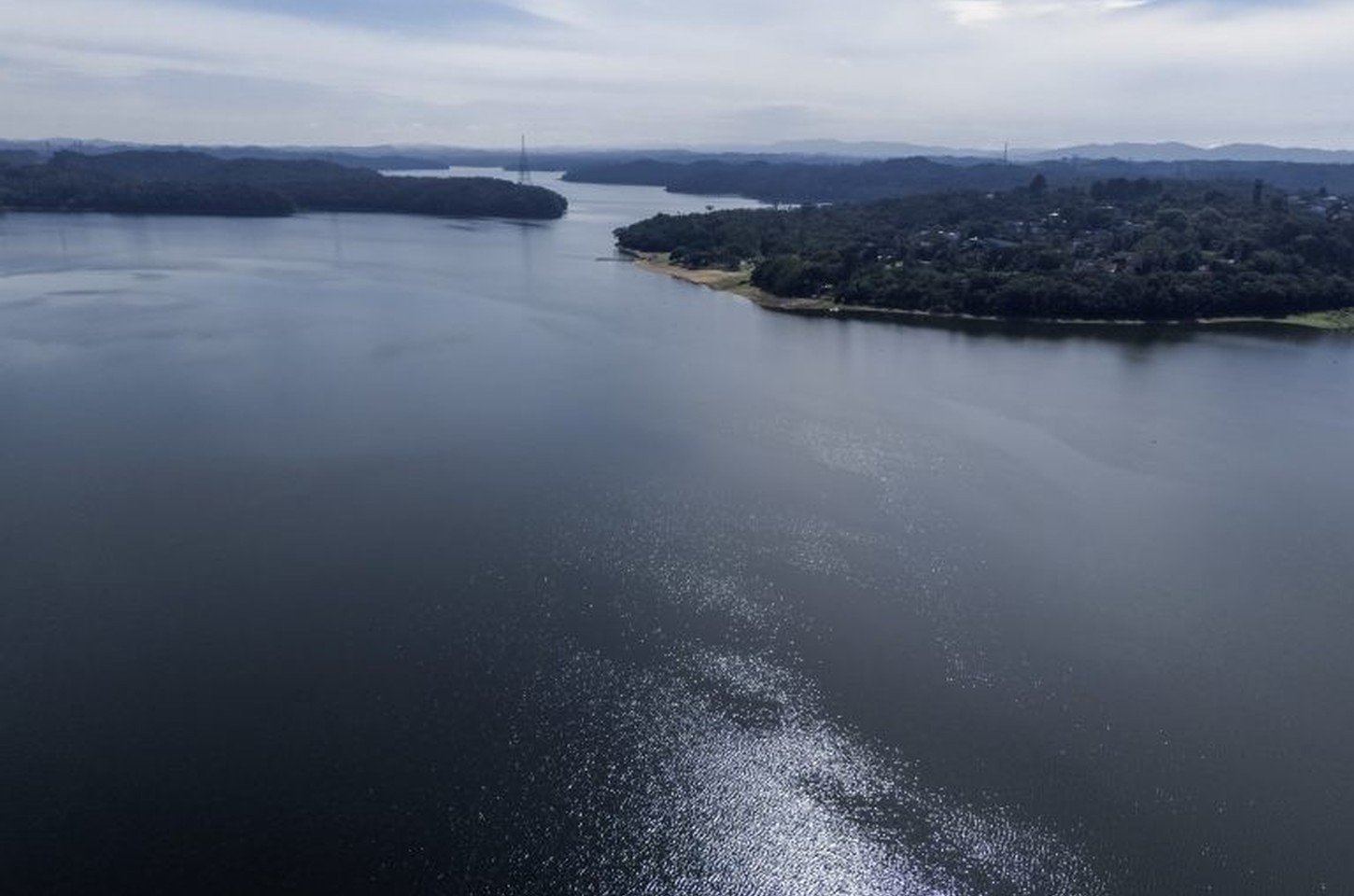 Redução noturna de pressão economiza 115 bilhões de litros de água em SP