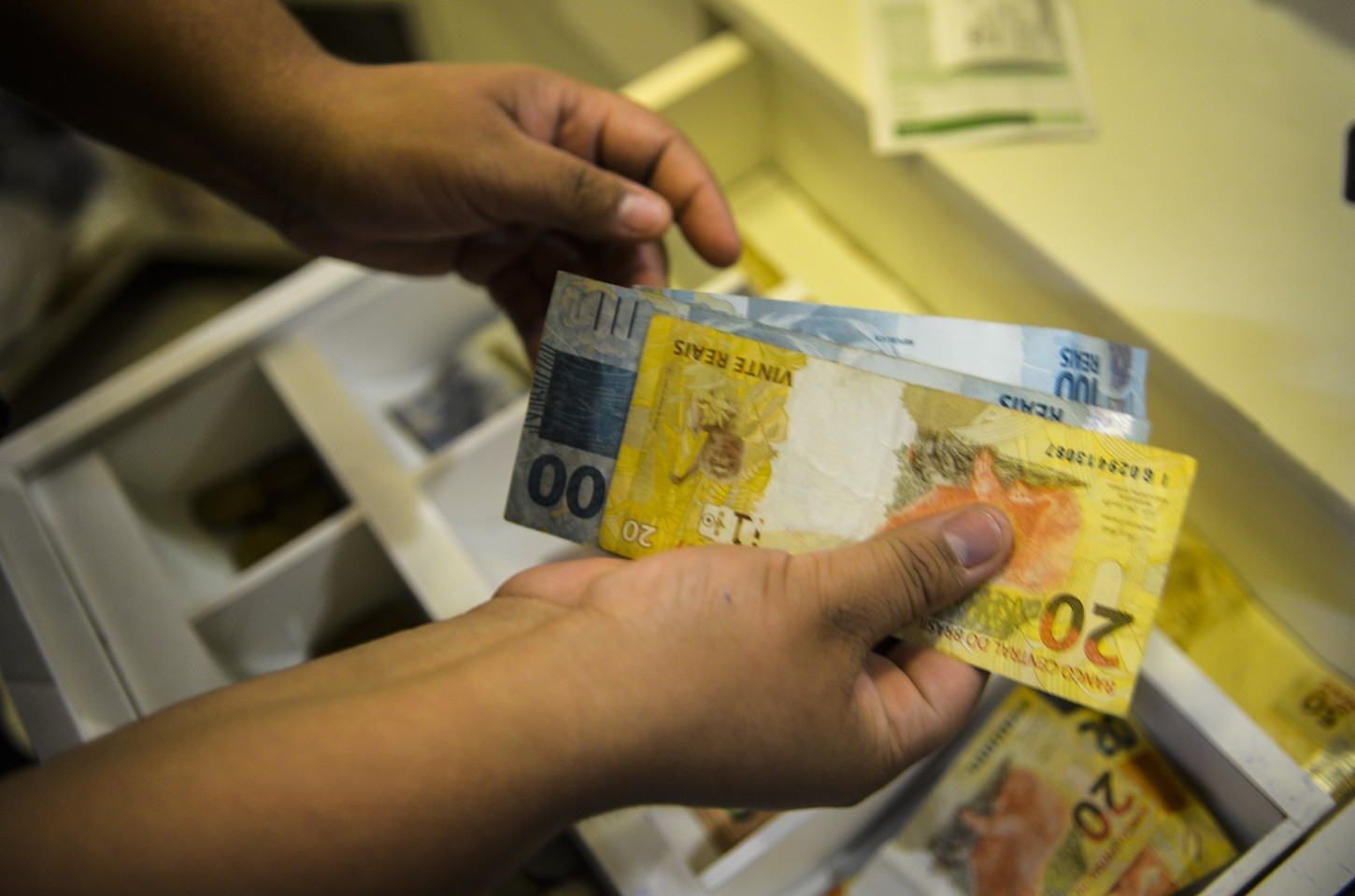 Rendimento do trabalhador atinge recorde no DF e em 15 estados no primeiro trimestre
