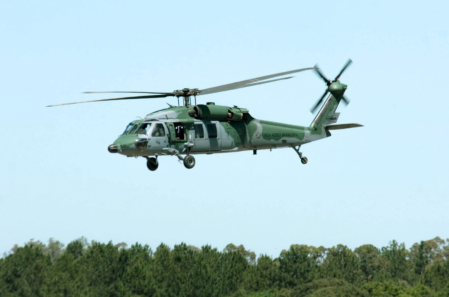 Rio de Janeiro adquire helicóptero Black Hawk por R$ 70 milhões para combate ao crime