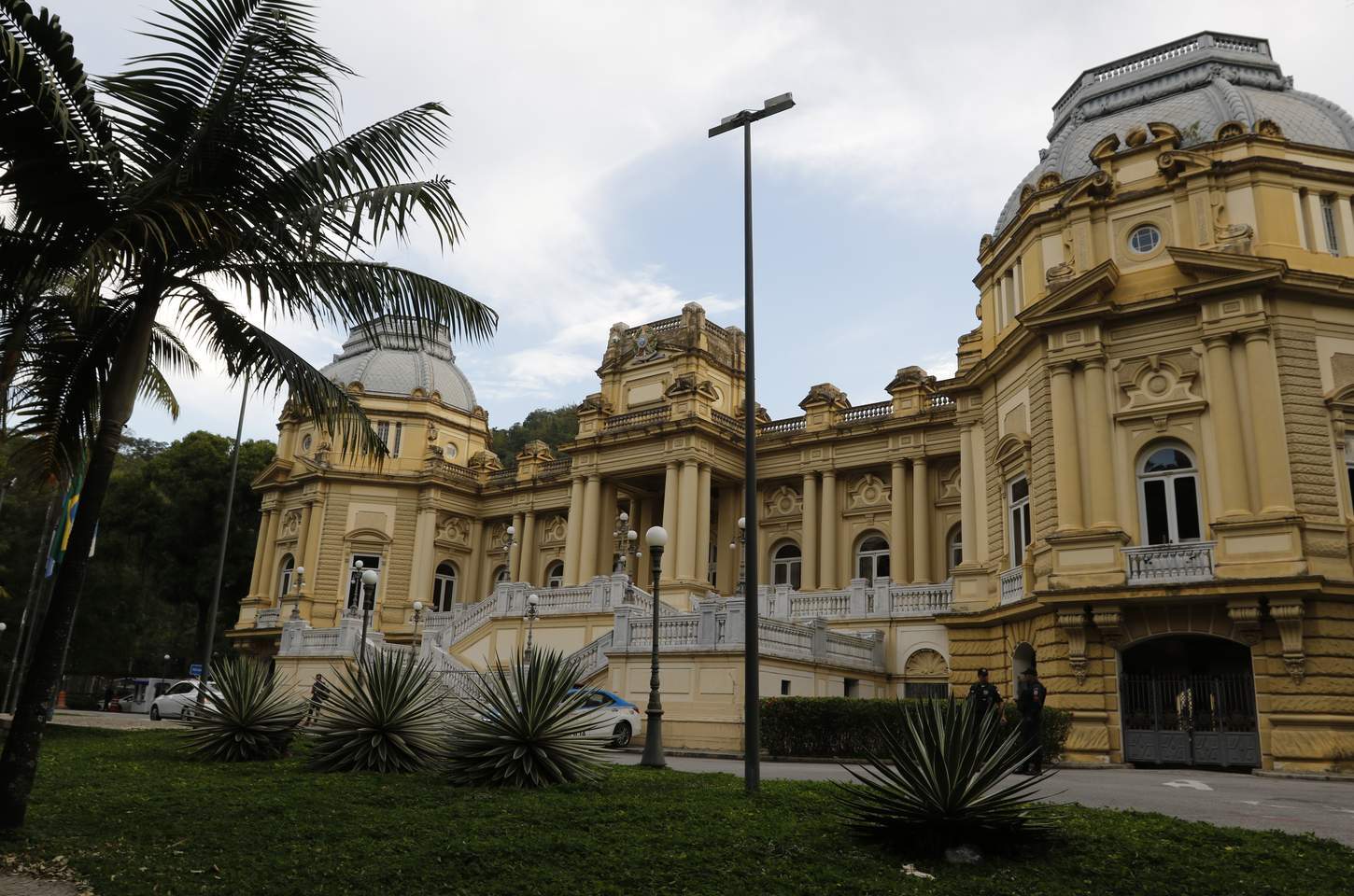 Rio de Janeiro sanciona lei para aderir ao Propag e renegociar dívida