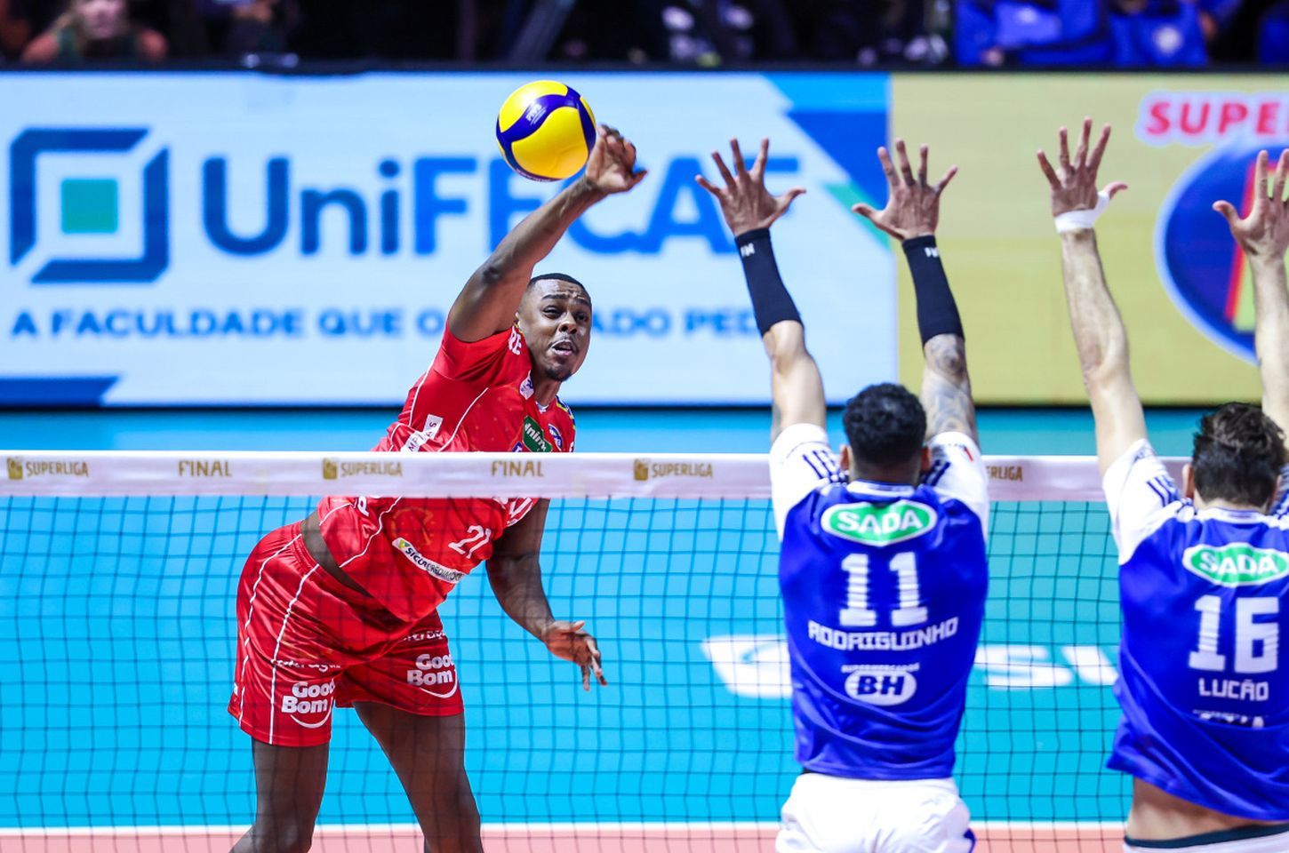 Sada Cruzeiro conquista o décimo título da Superliga masculina