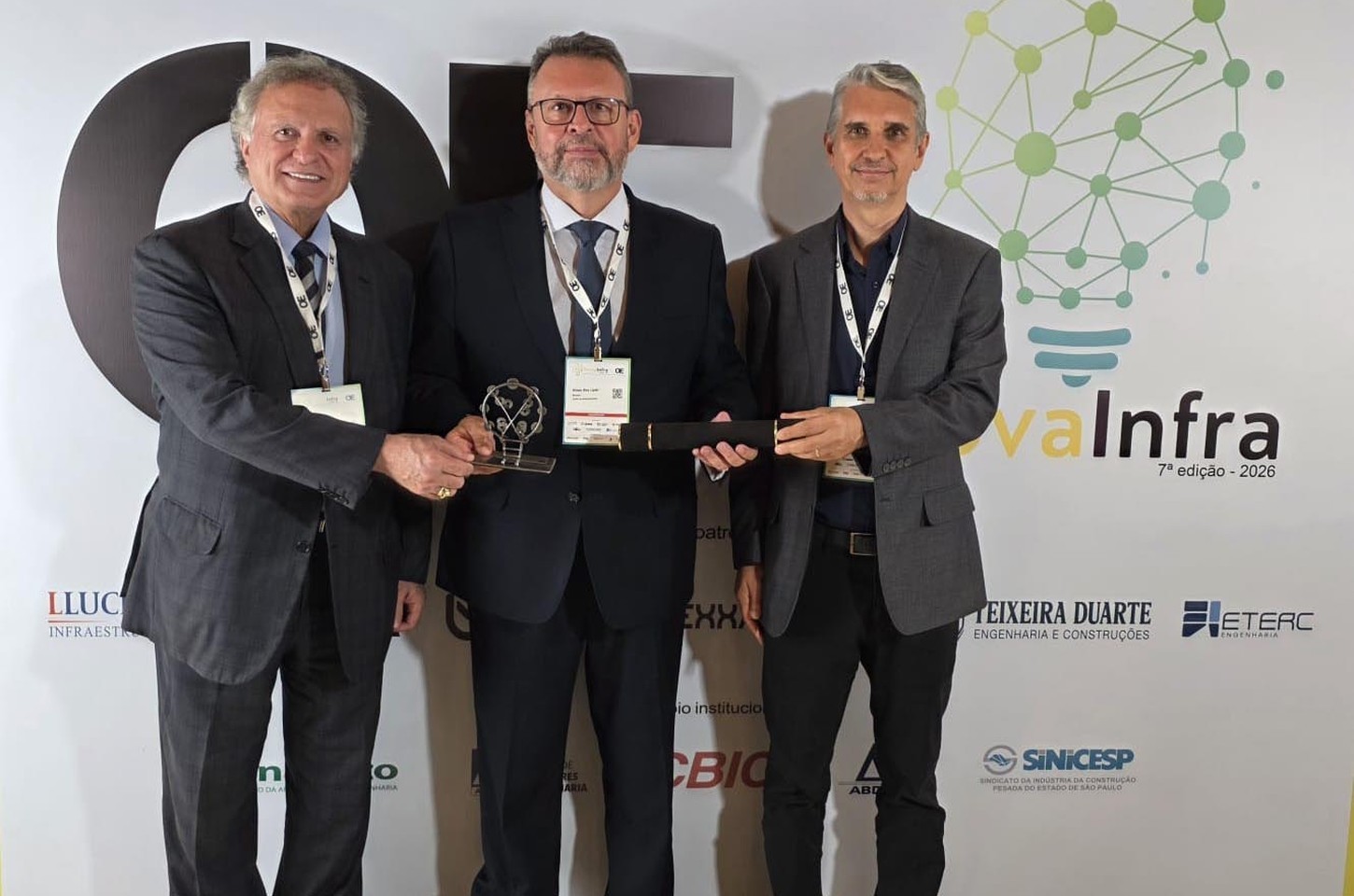 Sanepar é destaque nacional com projeto inovador de fibra óptica no esgoto