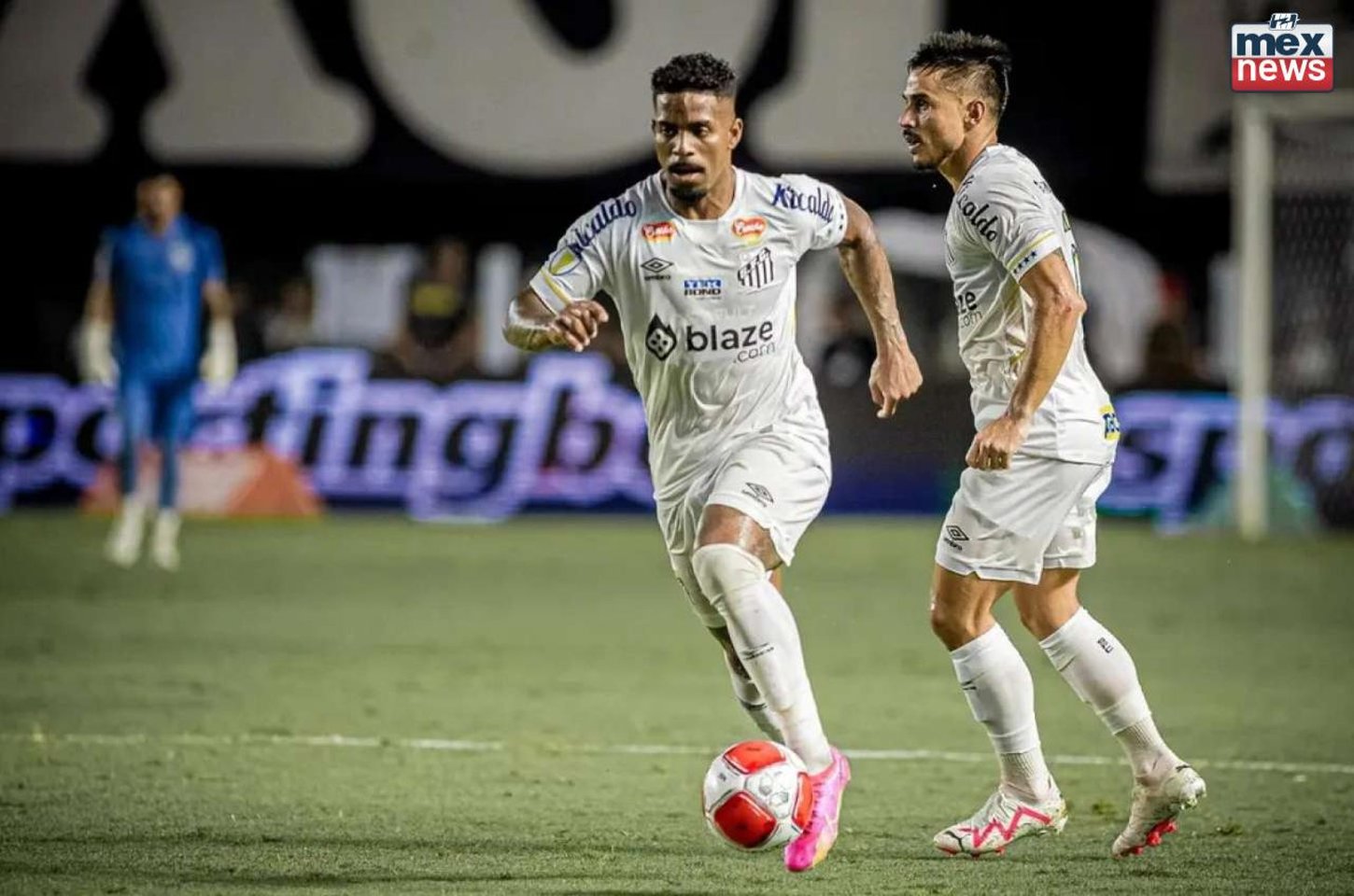 Santos brilha no clássico e mantém embalo no Paulistão