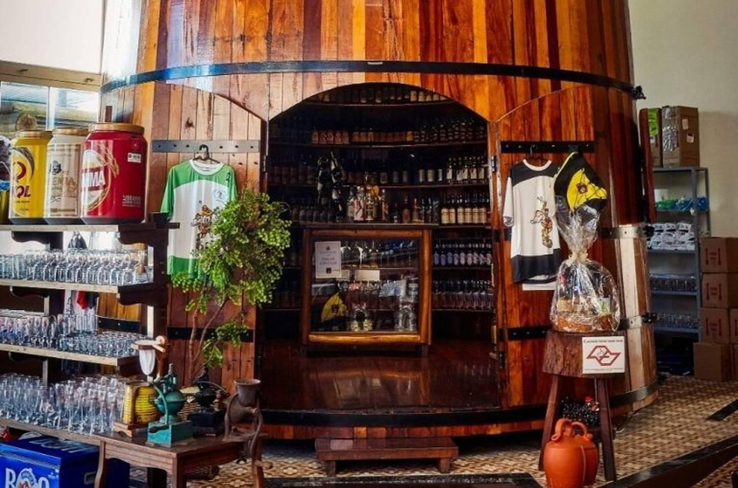 São Paulo lança Rotas da Cachaça para valorizar tradição secular