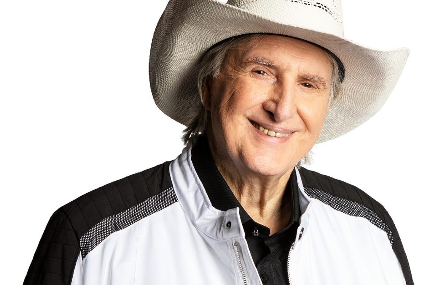 Sérgio Reis volta ao Teatro Bradesco em show especial para o Mês das Mães