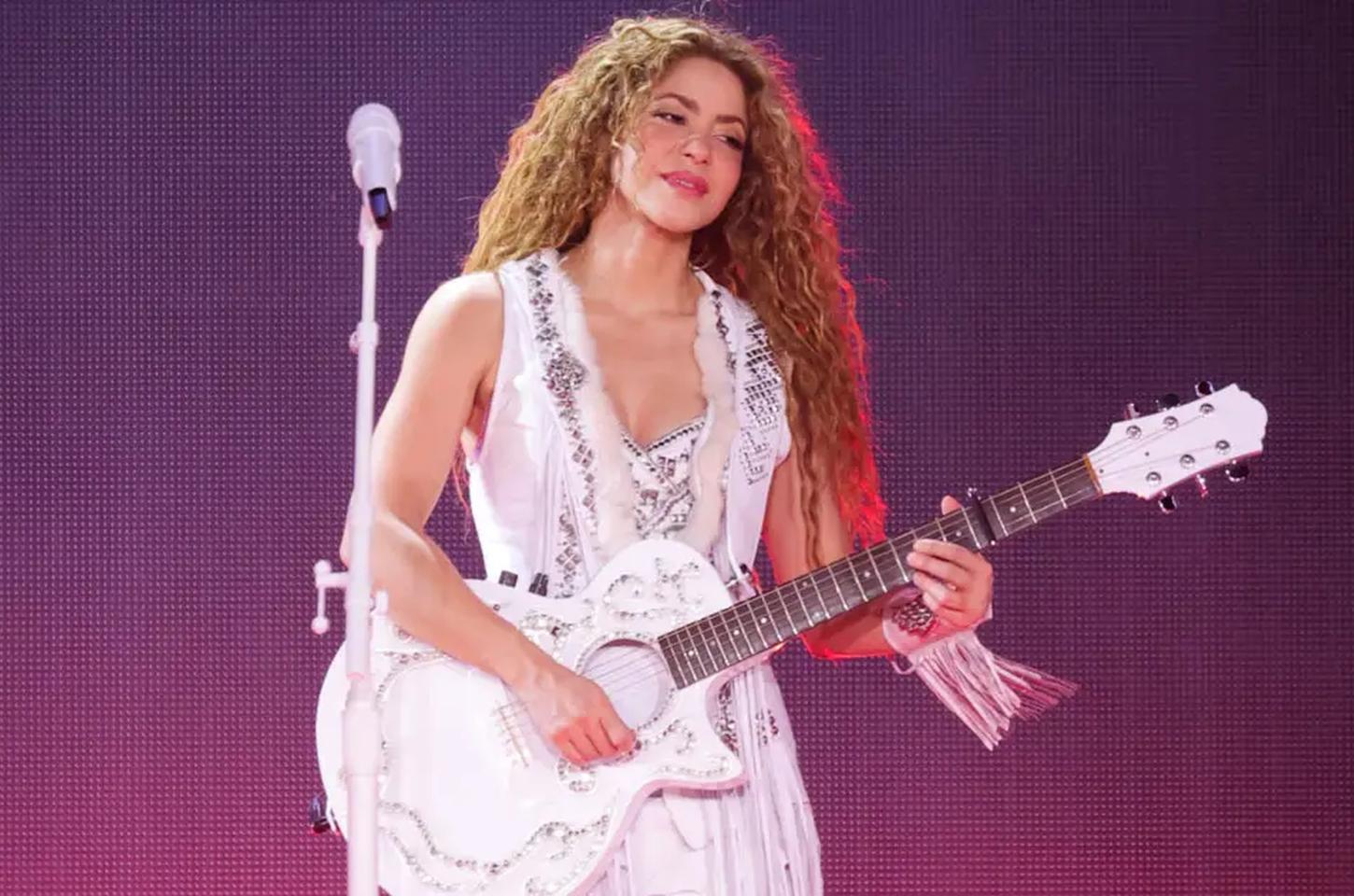 Shakira bate recorde mundial com turnê hispânica de maior bilheteria