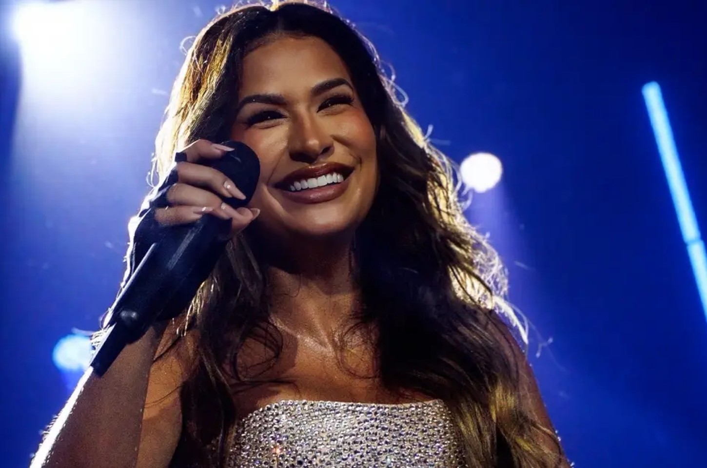 Simone Mendes grava DVD solo em Brasília após sucesso nas plataformas