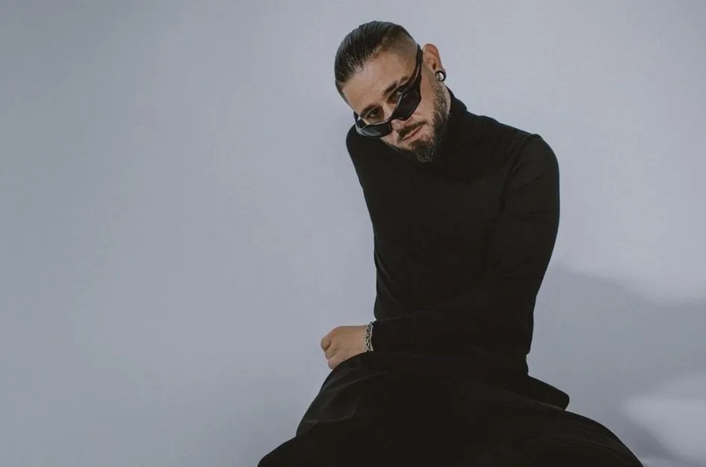 Skrillex completa 20 anos de carreira e segue revolucionando a música eletrônica