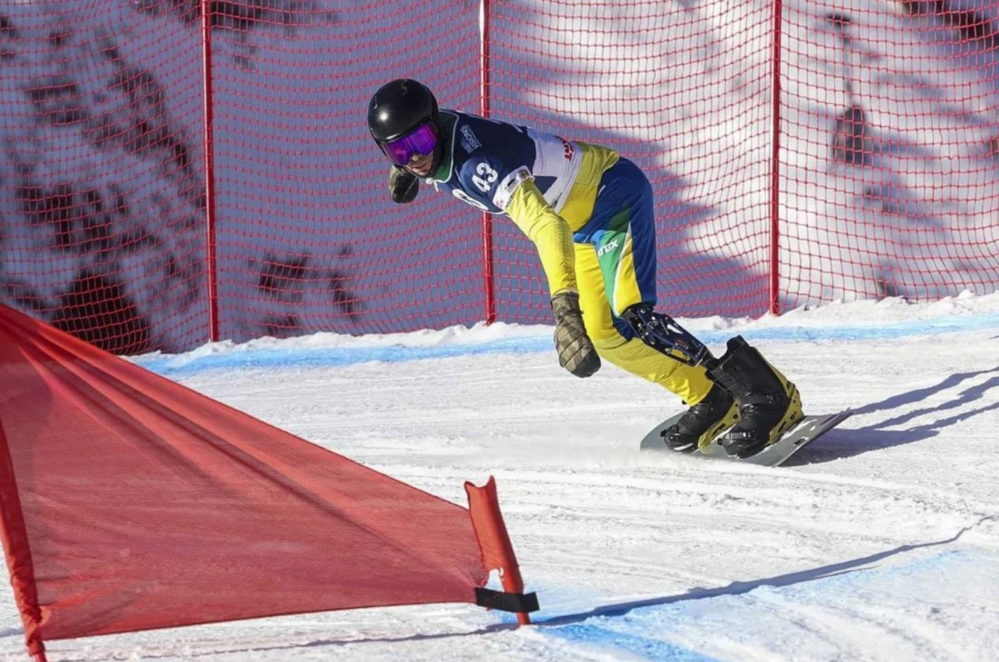 Snowboarder brasileiro apresenta evolução positiva após queda na Paralimpíada