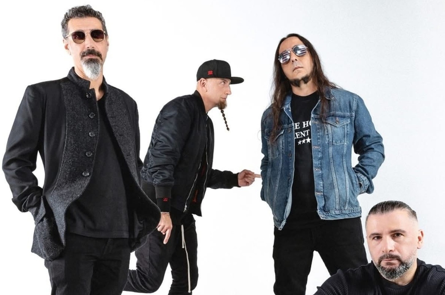 SOAD: Daron Malakian pede união e critica polarização política em show