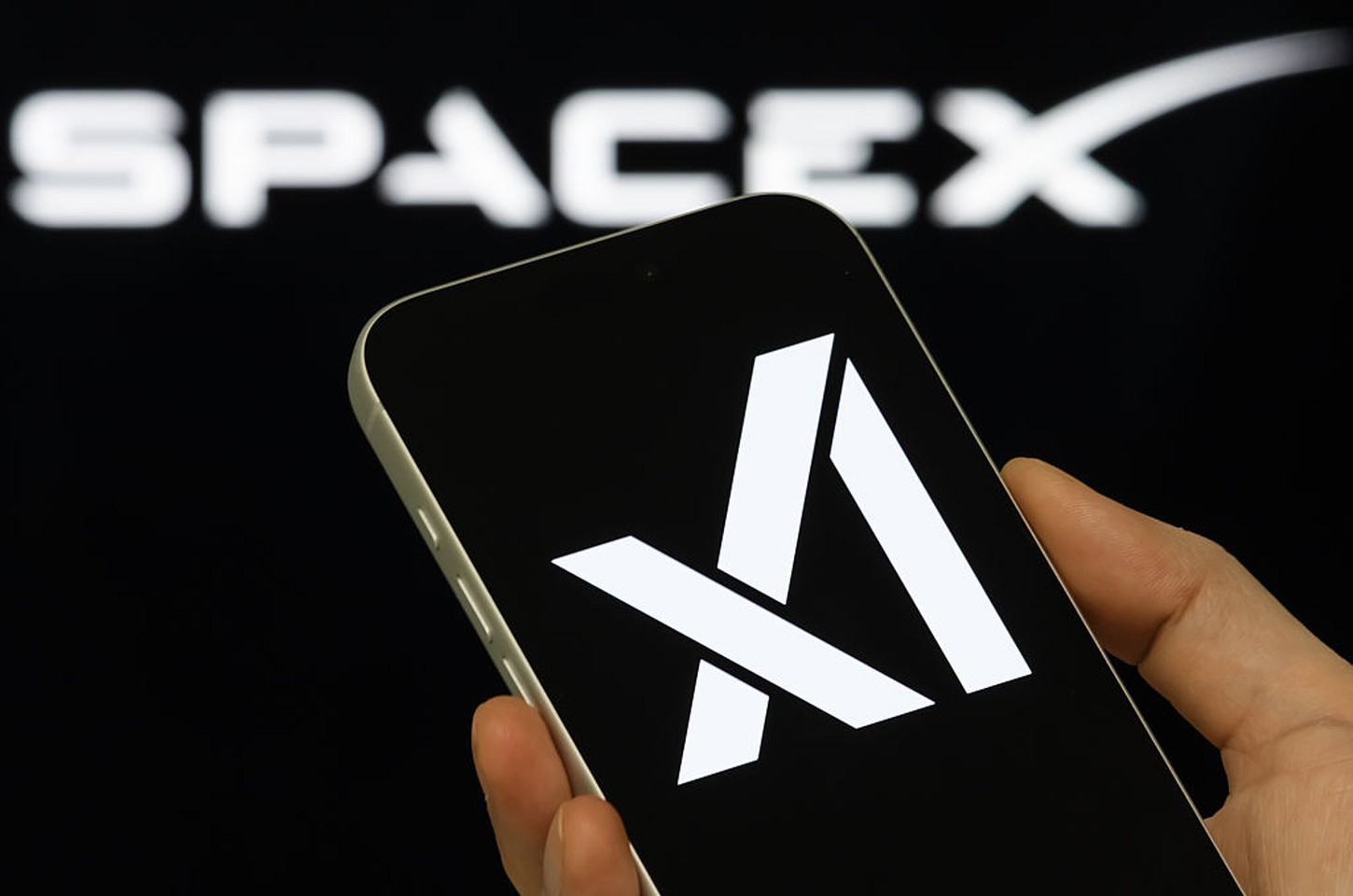 SpaceXAI perde metade da equipe de pré-treinamento após fusão com xAI
