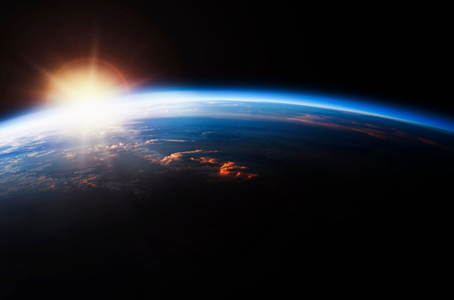 Startup quer usar painéis solares terrestres para captar energia do espaço à noite