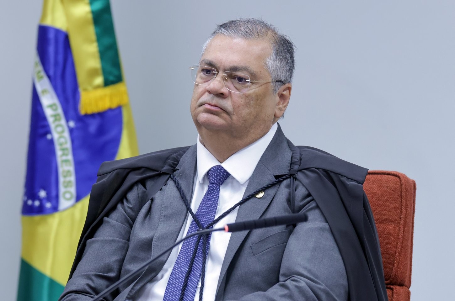 STF suspende pagamento de penduricalhos a servidores públicos
