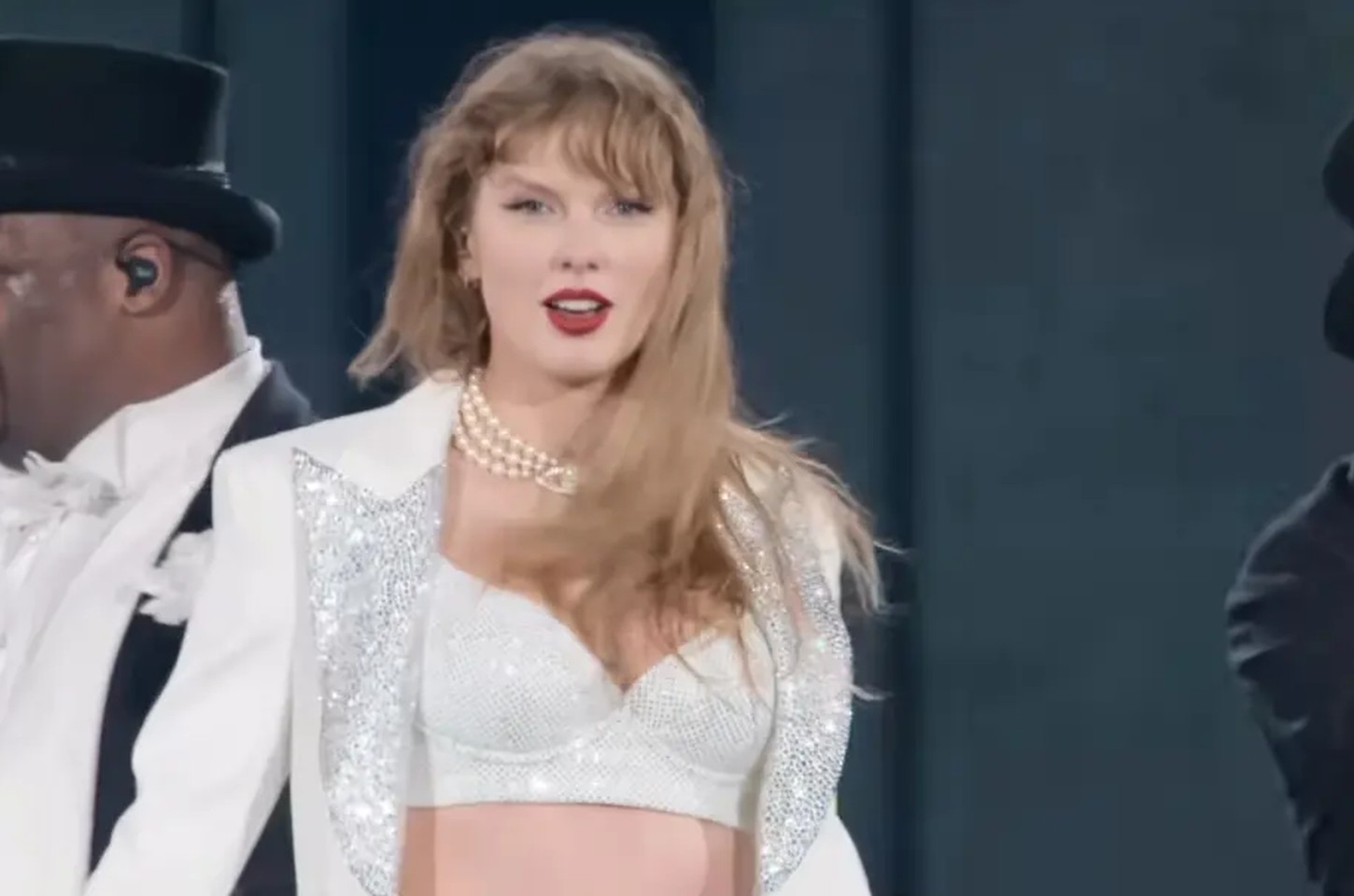 Taylor Swift dá gorjeta de US$ 600 a funcionária no Natal