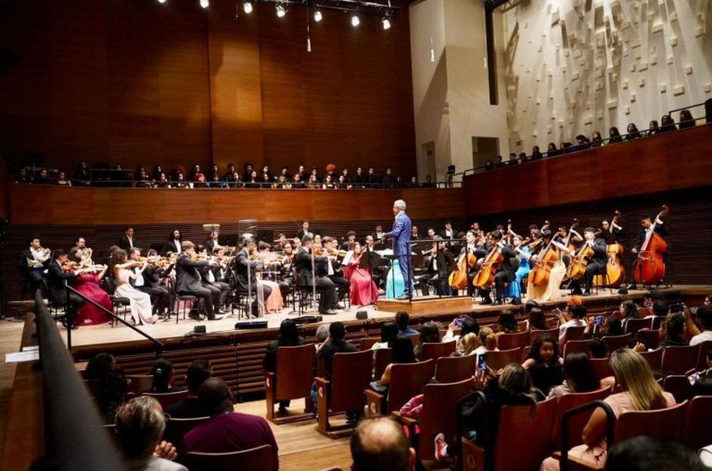 Teatro Baccarelli: Primeira Sala de Concertos em Favela Inaugurada