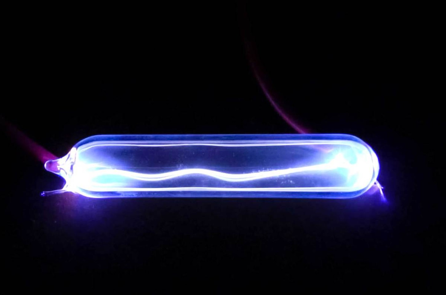 Tecnologia de plasma promete desafiar domínio chinês em terras-raras