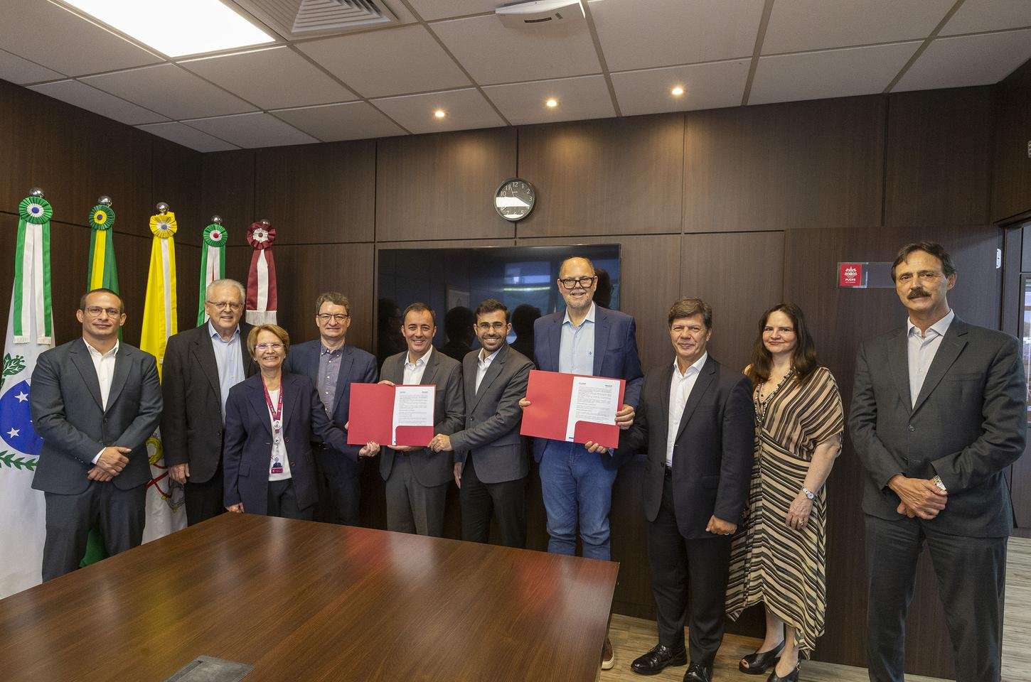 Tecpar e PUCPR firmam parceria para centro de inovação em Londrina