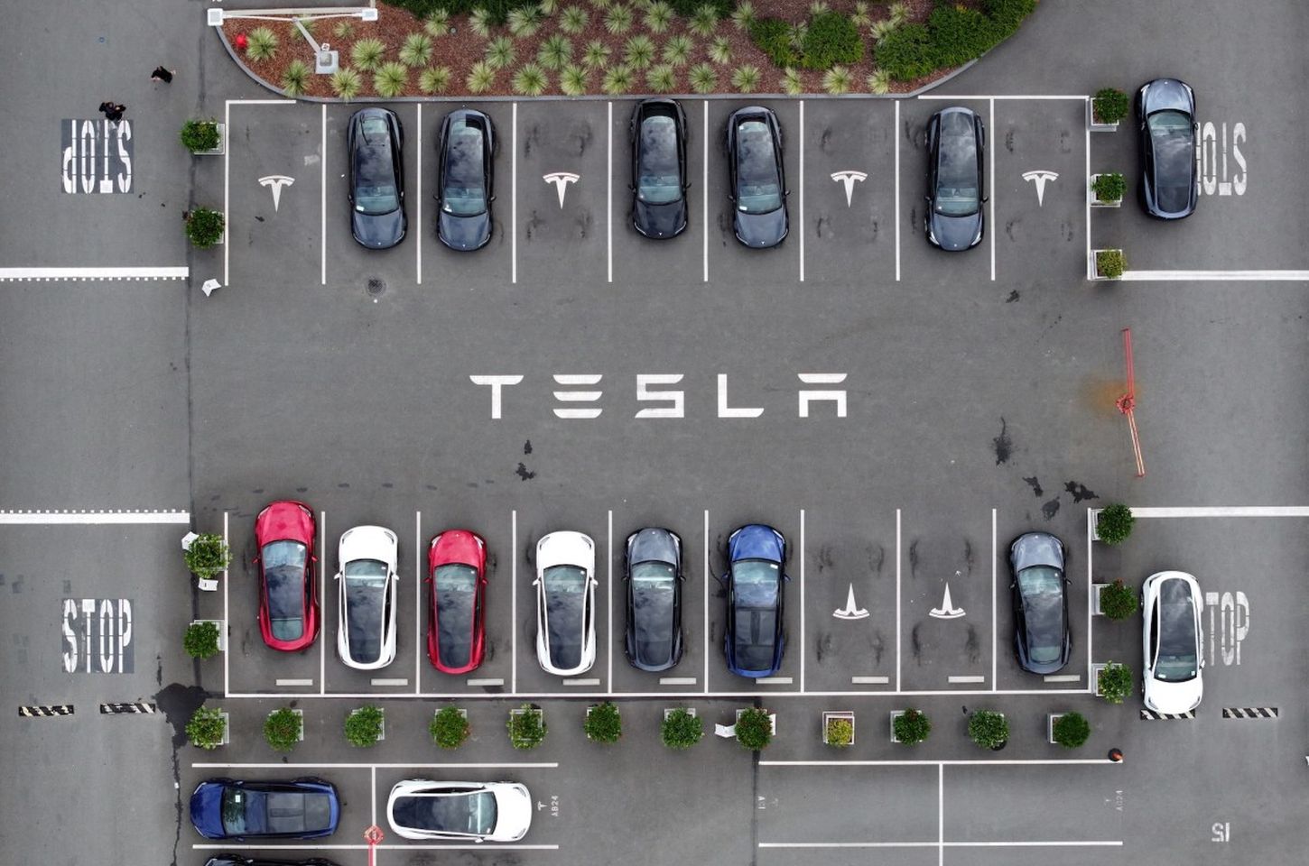 Tesla avança com Robotaxi sem monitor humano em Austin