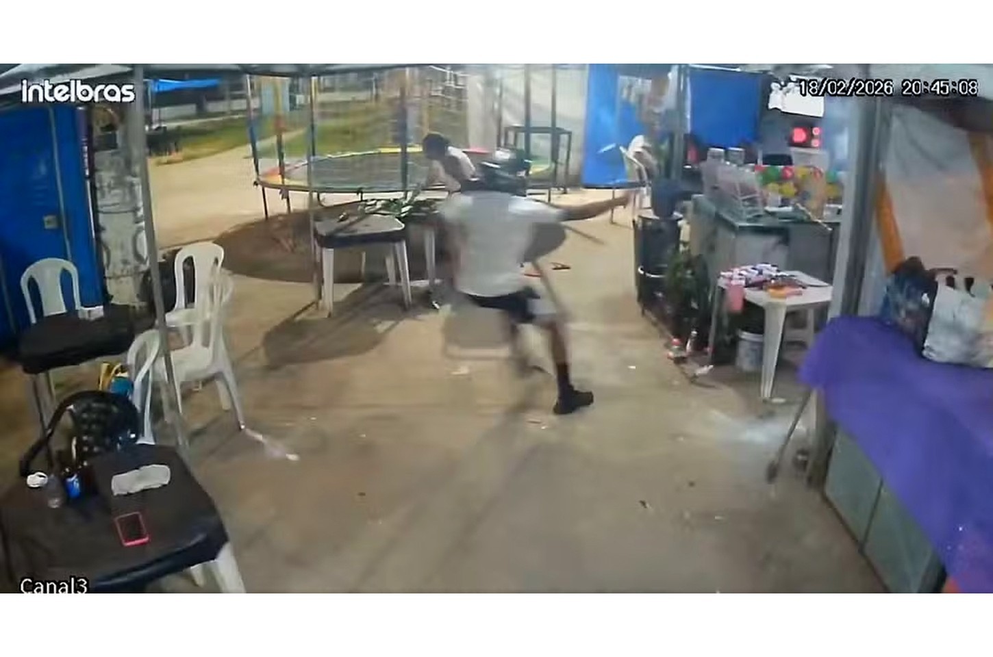 Tiroteio no centro do Rio deixa um morto e três feridos, incluindo criança