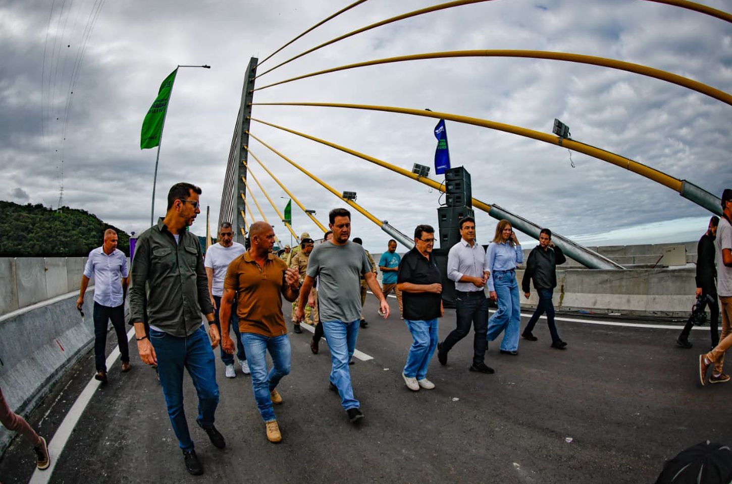 Tráfego na Ponte de Guaratuba terá abertura no sábado após maratona
