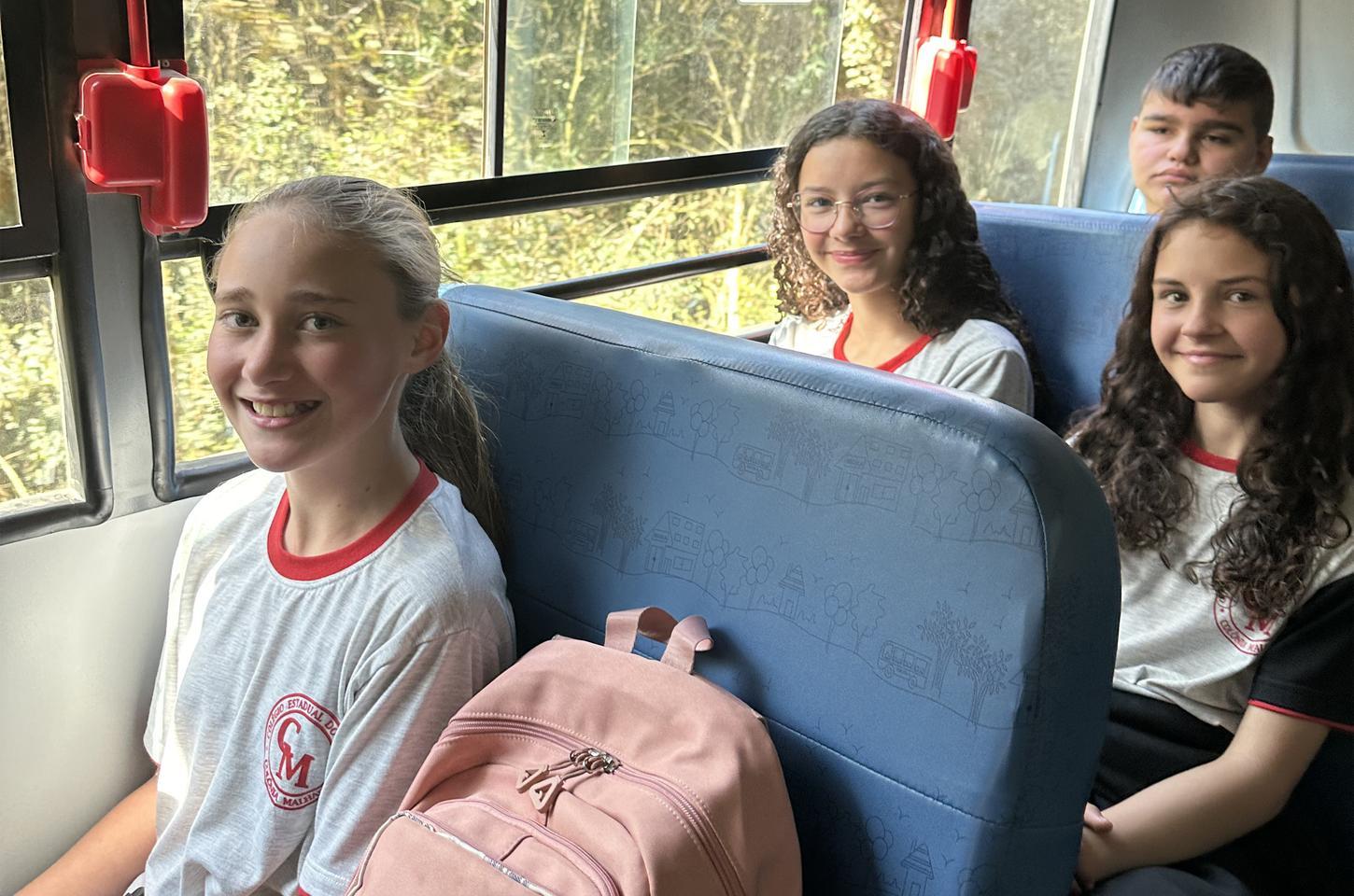 Transporte escolar 2026: pais devem atualizar cadastro antes do ano letivo