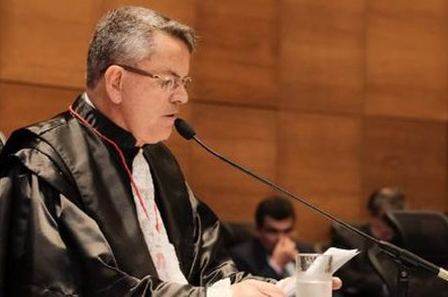 TRE-RJ cria força-tarefa para blindar eleições de 2026 contra o crime organizado