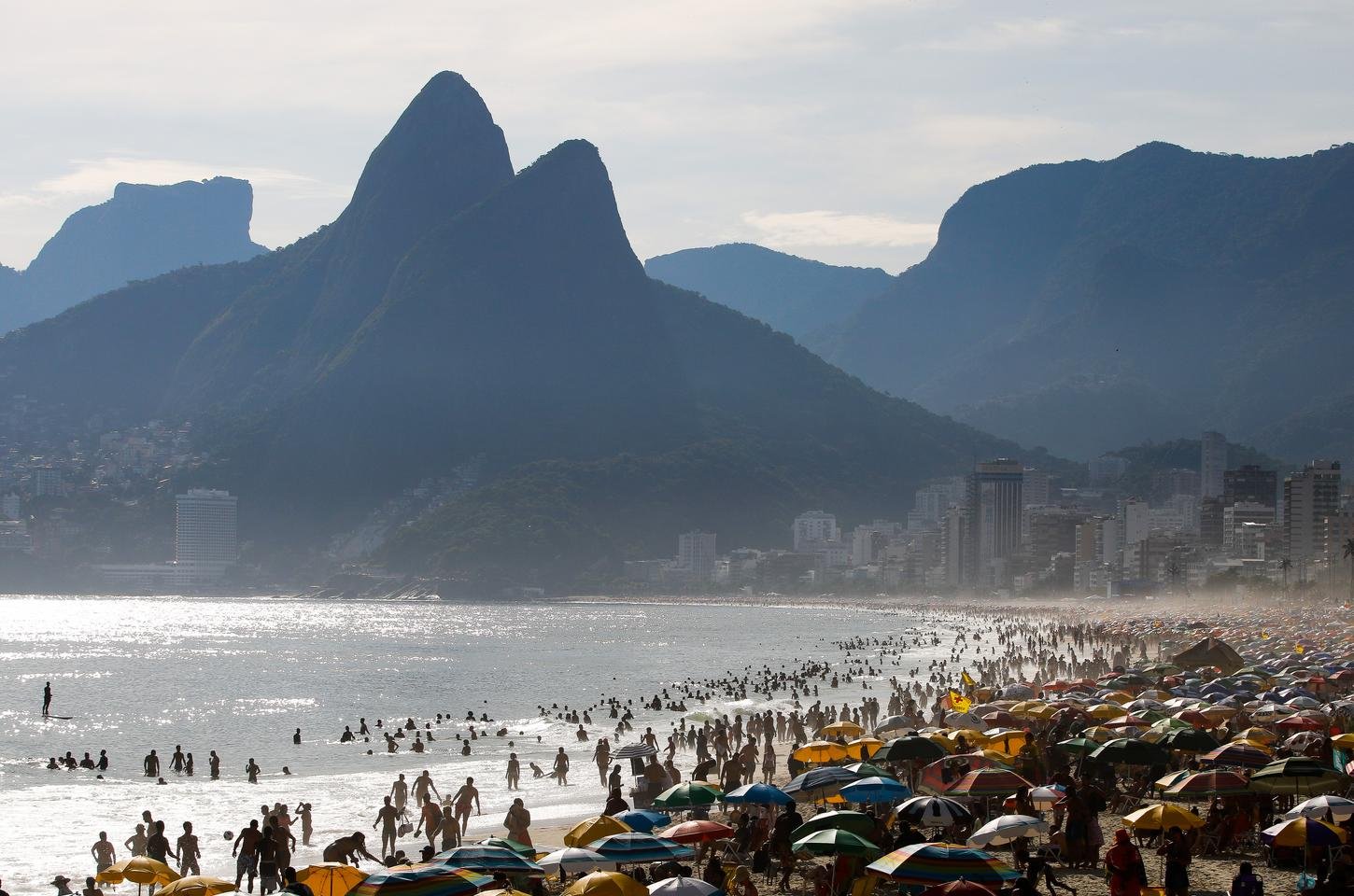 Turismo brasileiro bate recorde de faturamento em 2025