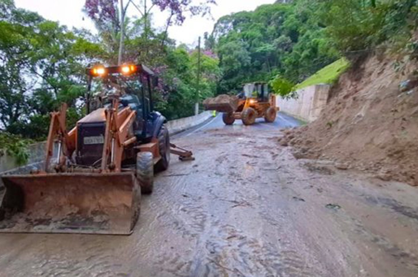 Ubatuba decreta emergência após chuvas volumosas no litoral paulista