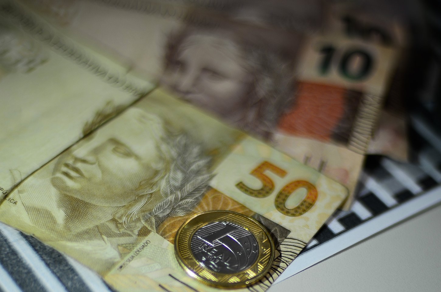 União paga R$ 1,05 bilhão em dívidas atrasadas de estados e municípios em novembro