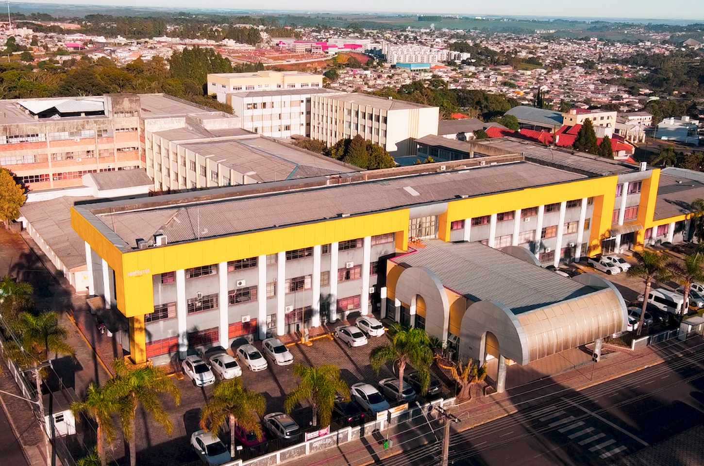 Unicentro abre inscrições para cursos de língua ucraniana em 2026