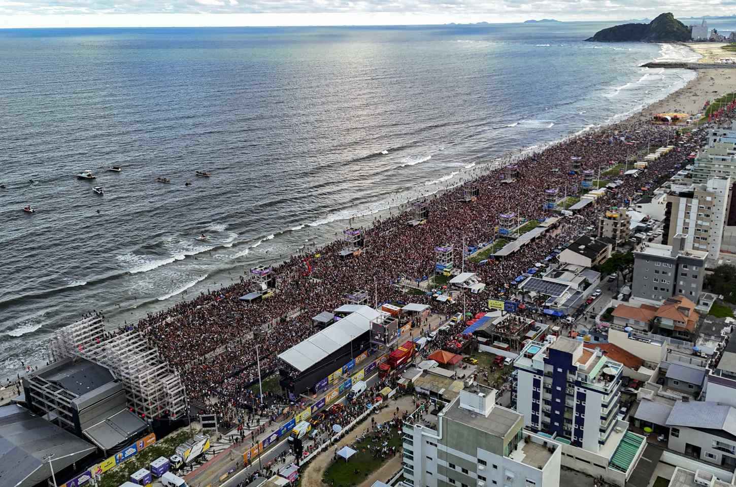 Verão Maior Paraná bate recorde histórico com 2,3 milhões de pessoas