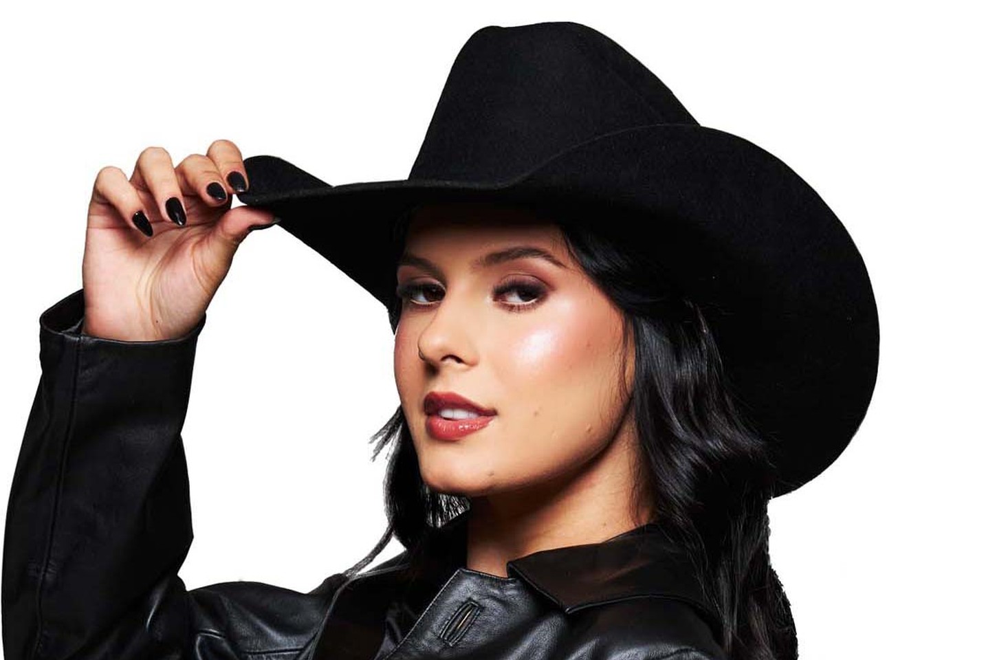 Verão Maior Paraná tem sertanejo e rock no fim de semana com Ana Castela