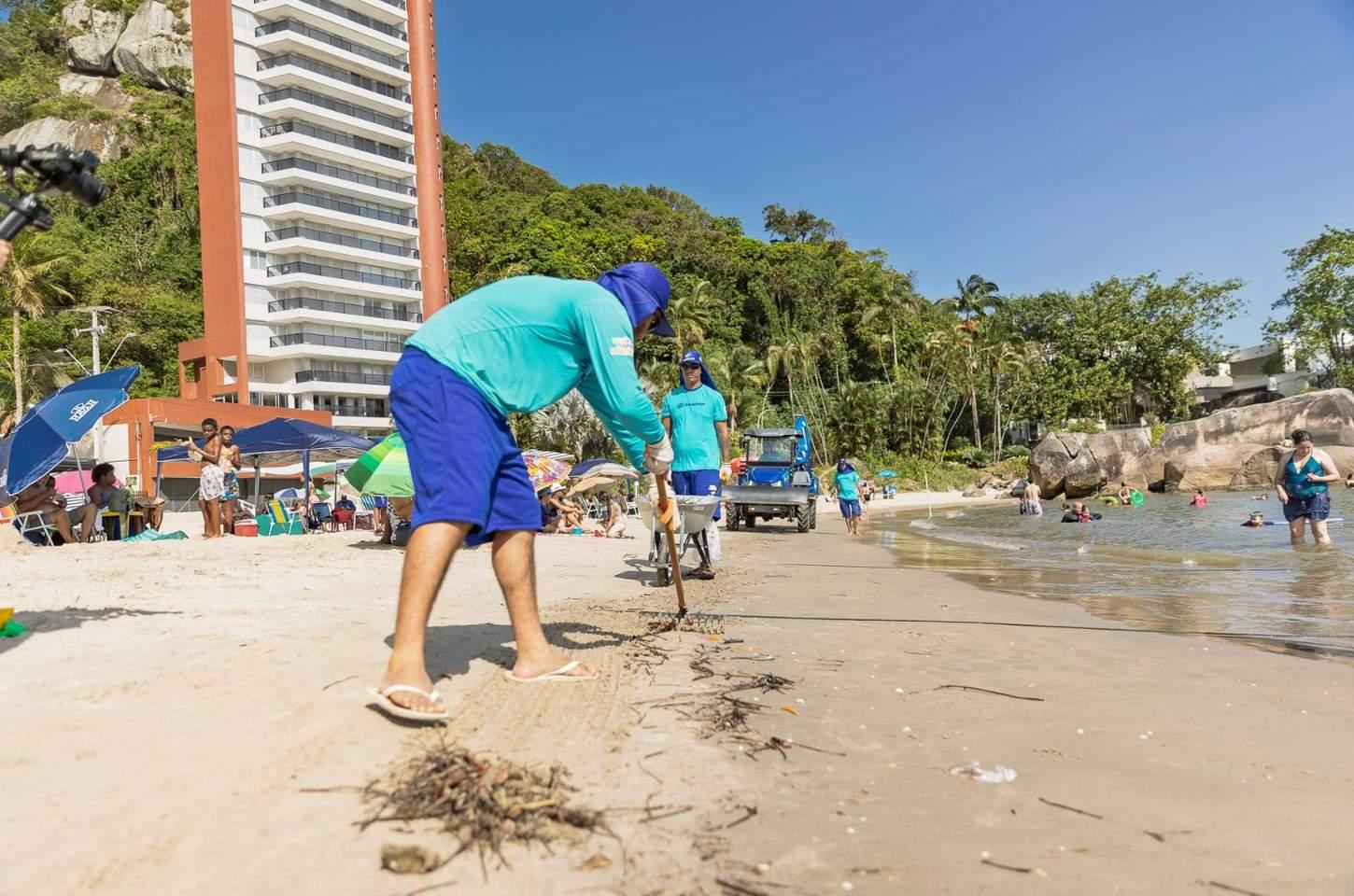 Verão no litoral paranaense gera 8,8 toneladas de lixo em um só dia
