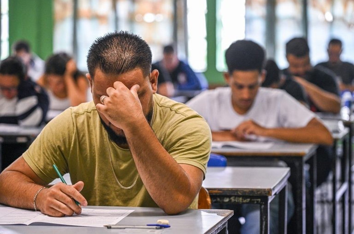 Vestibular das Fatecs 2026: mais de 63 mil candidatos fazem prova neste domingo