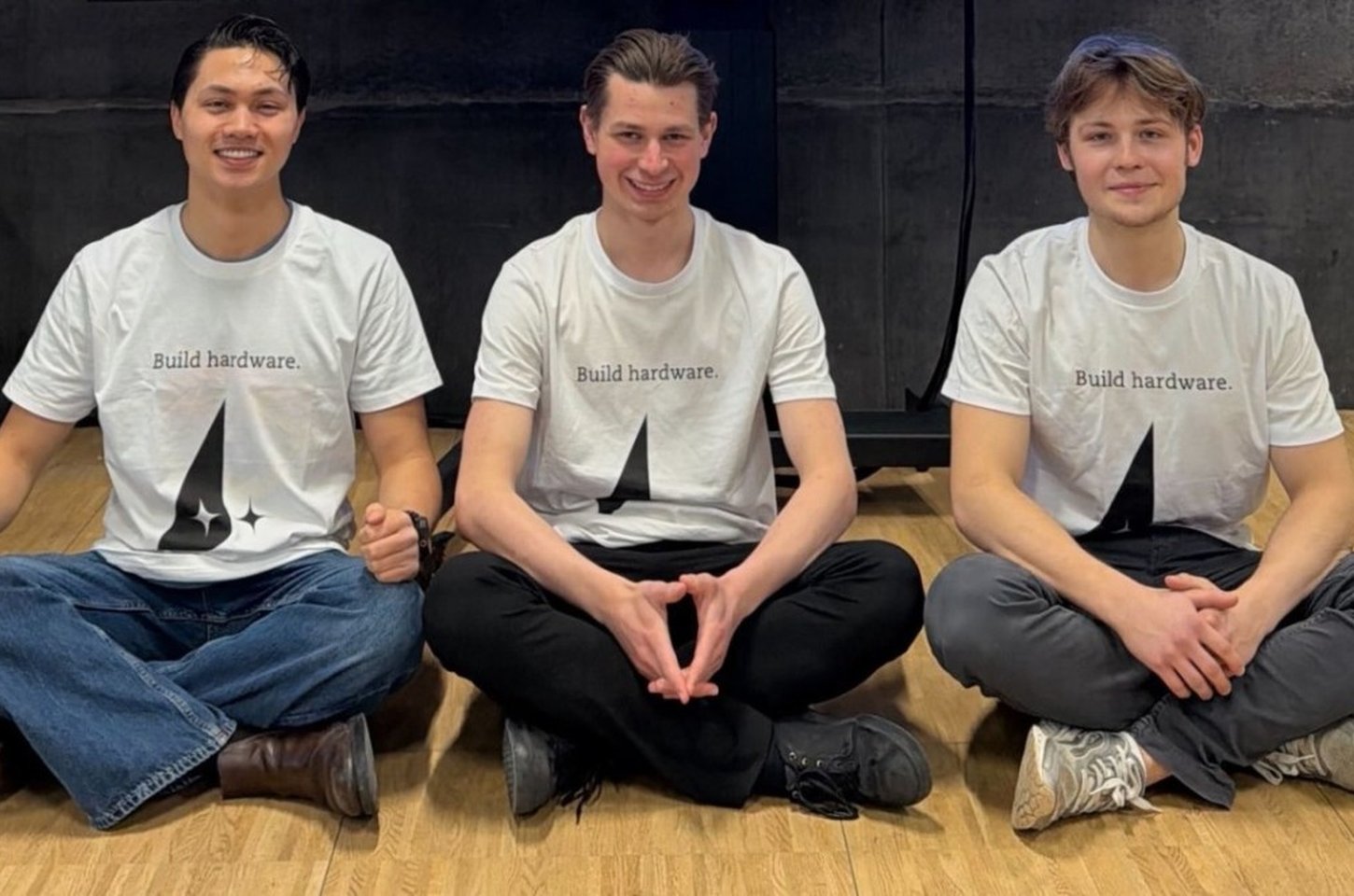 Vibe coding chega ao hardware: startup dinamarquesa Atech usa IA para democratizar a criação de protótipos físicos