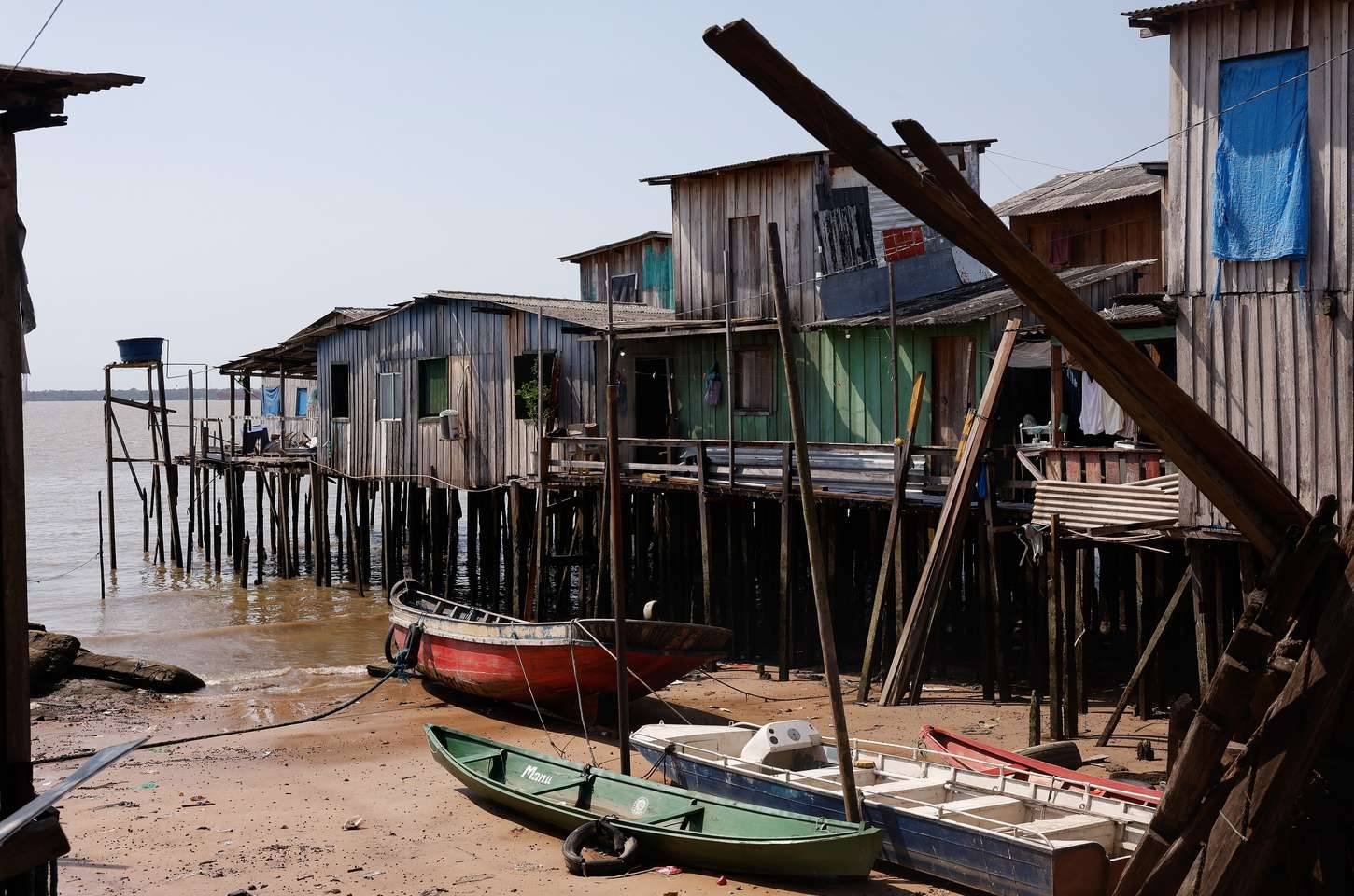 Vila da Barca: entre palafitas e a COP30, o drama habitacional na Amazônia