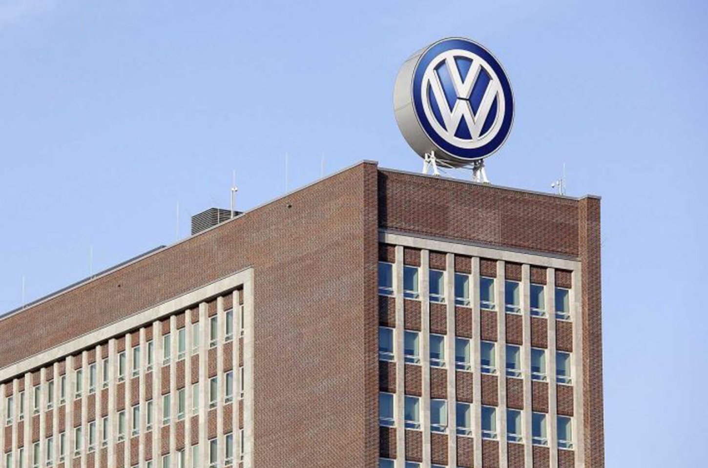 Vítimas da Volkswagen na ditadura buscam reparação por trabalho escravo